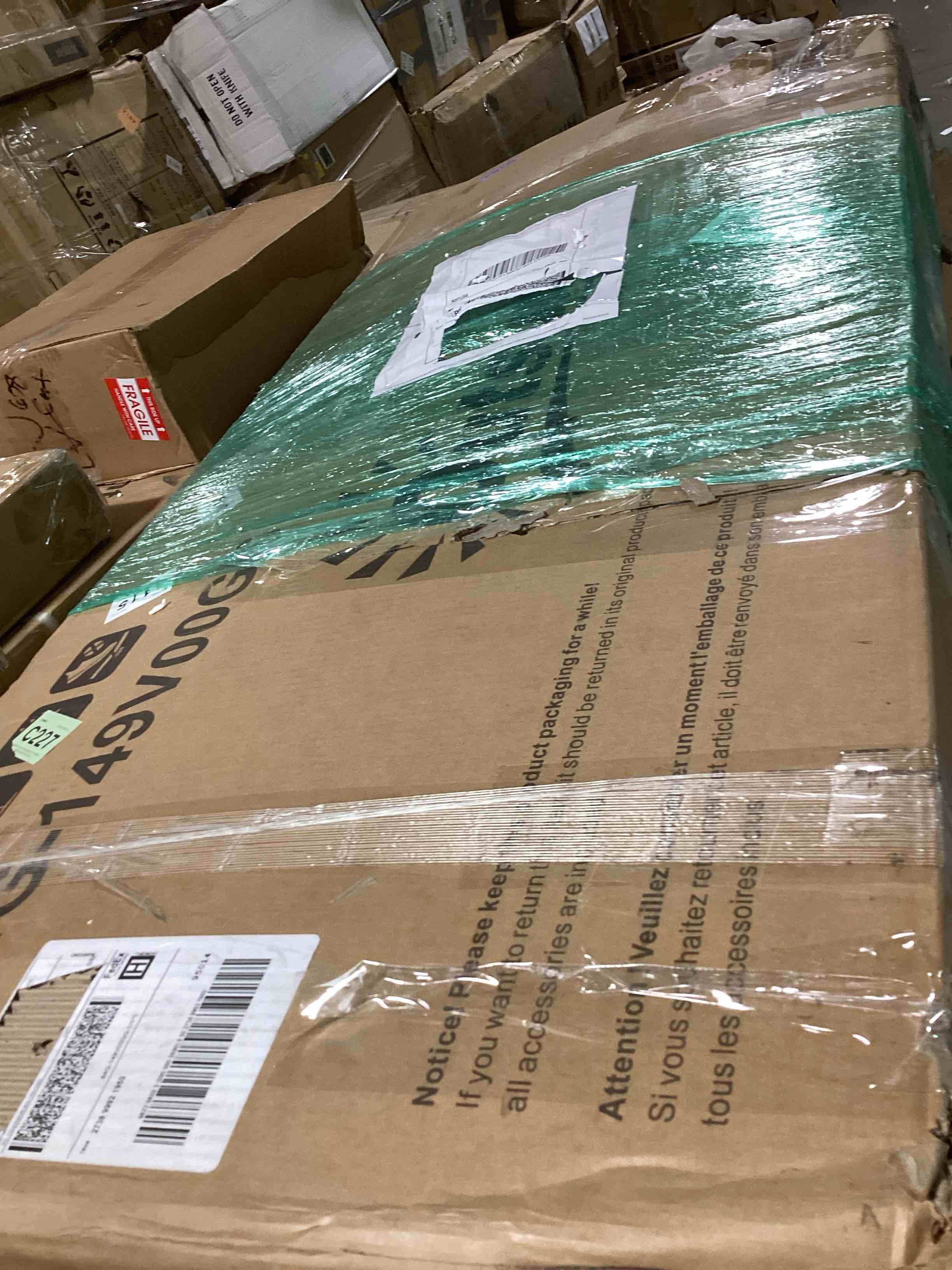 https://s3.amazonaws.com/lotting-images-prod/bidfta/RED6440022_1717090523109.jpeg