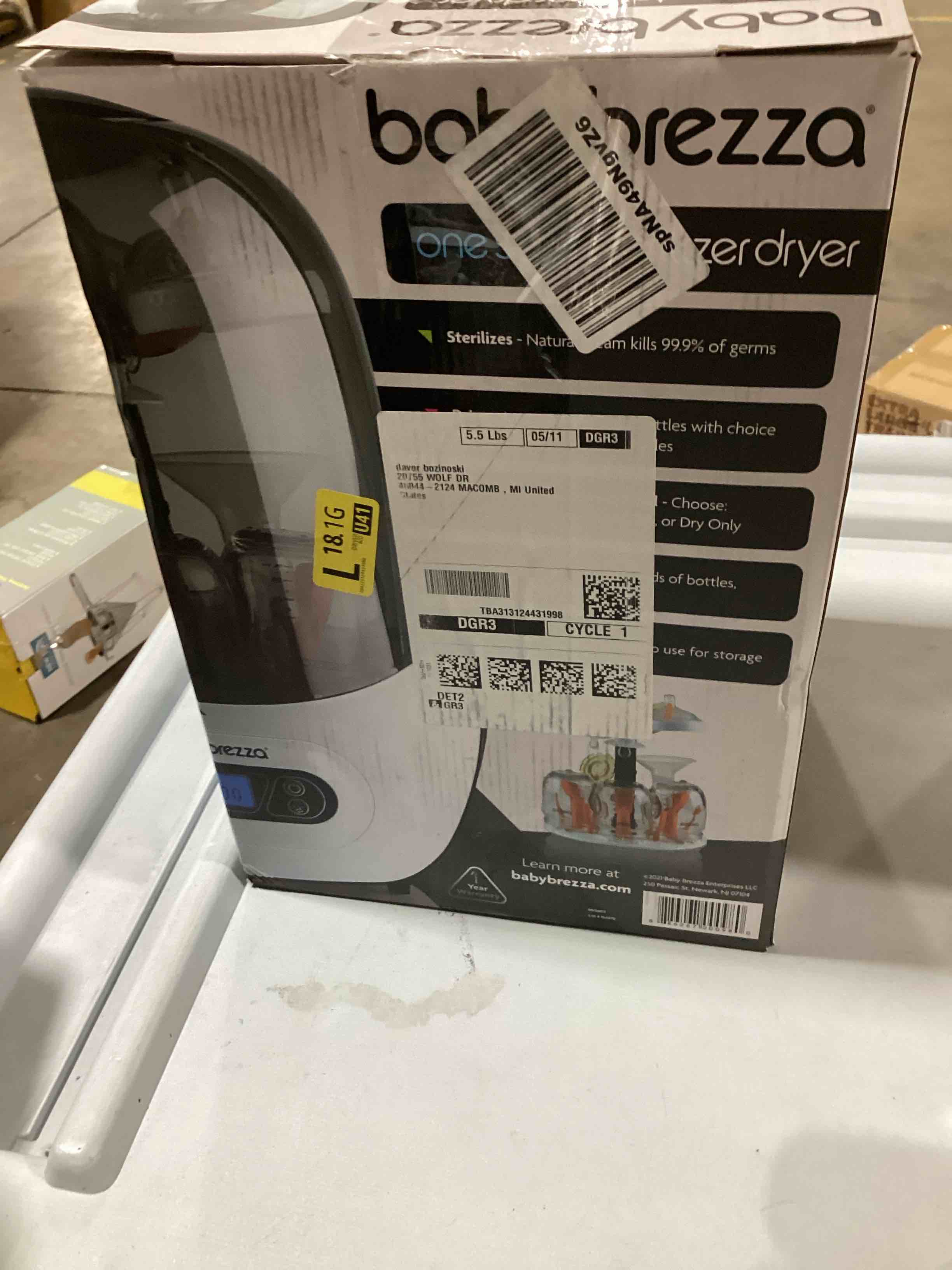 https://s3.amazonaws.com/lotting-images-prod/bidfta/RED6440031_1717099574235.jpeg