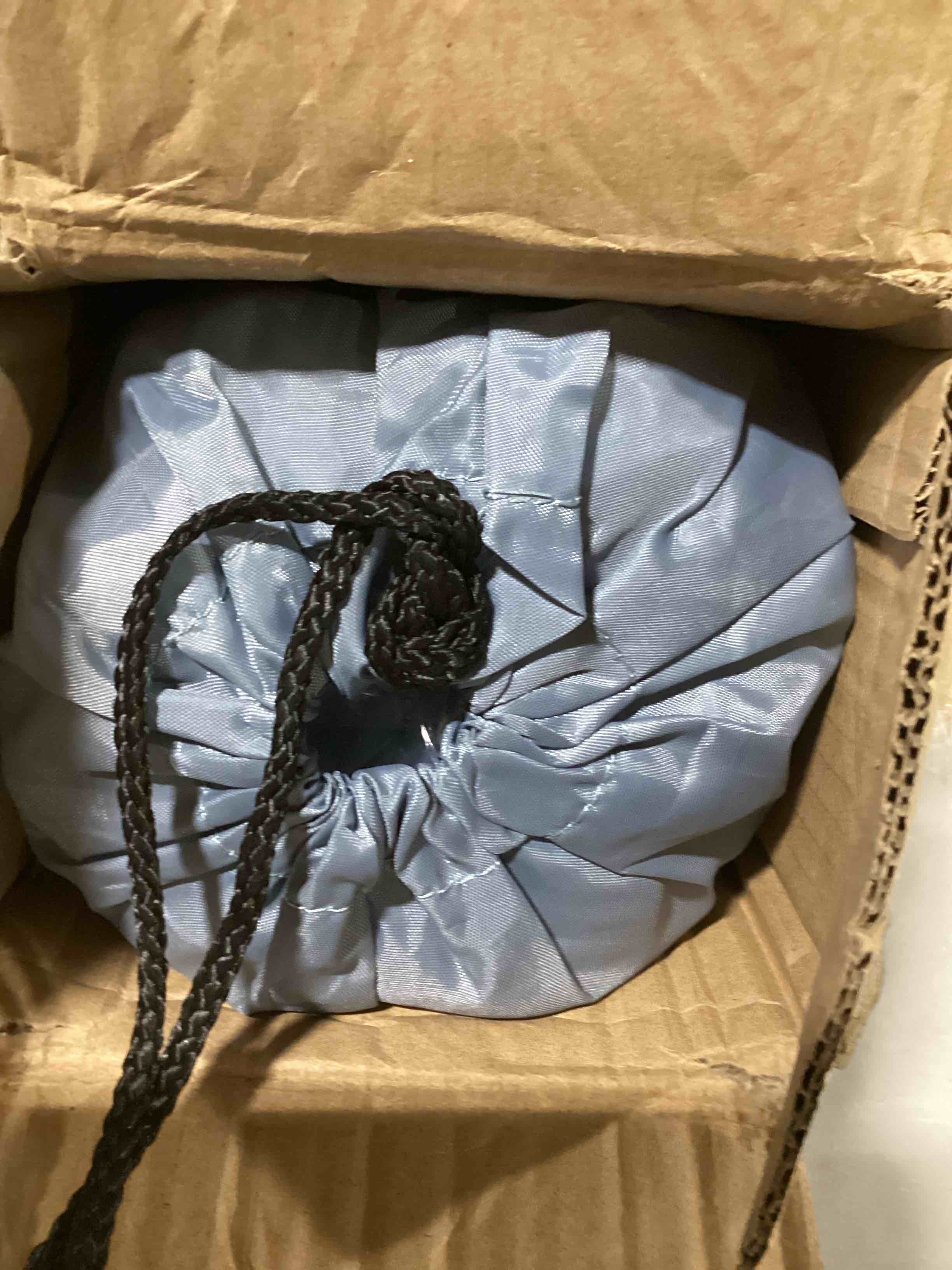 https://s3.amazonaws.com/lotting-images-prod/bidfta/RED6440274_1717520345007.jpeg