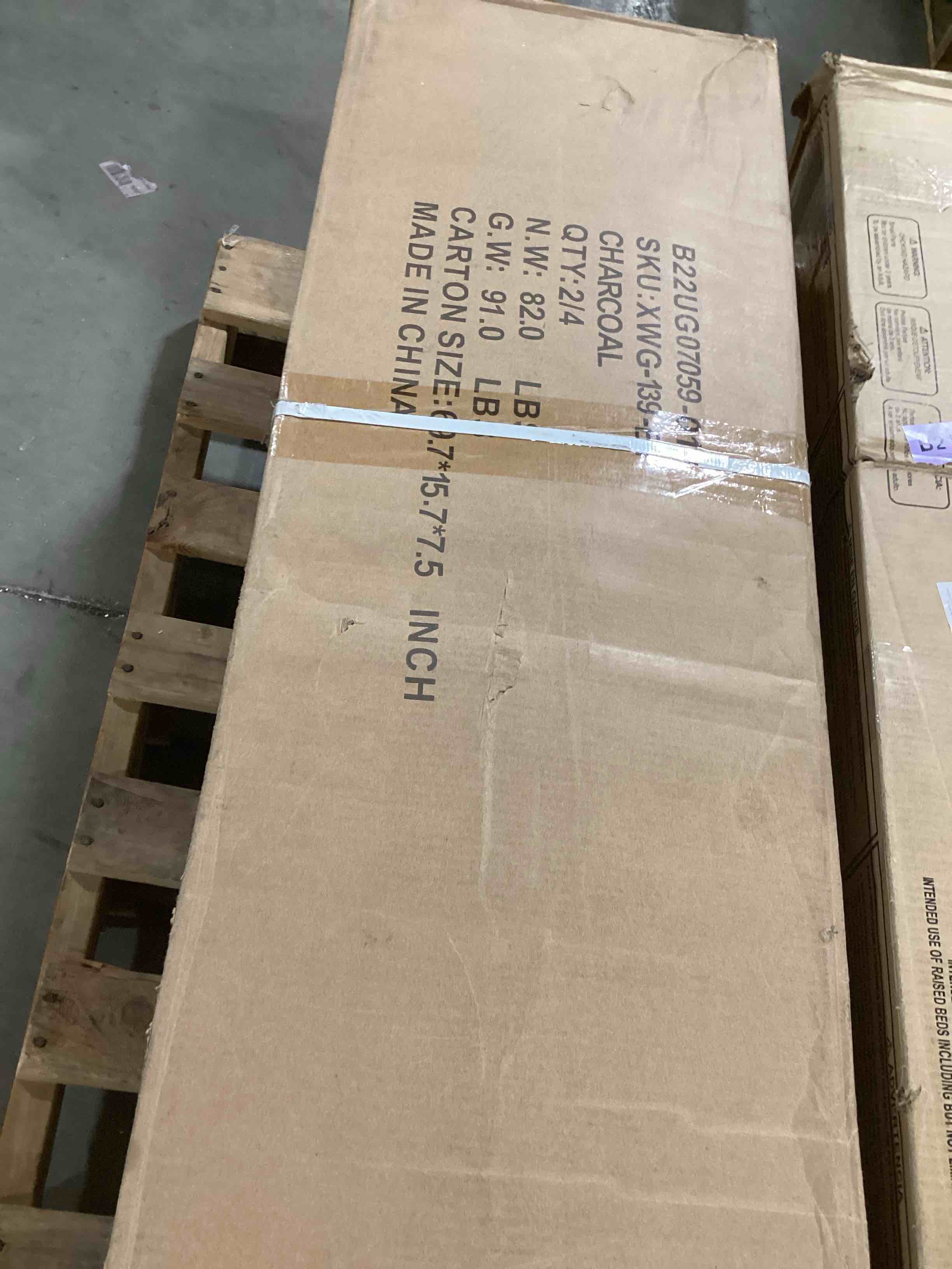 https://s3.amazonaws.com/lotting-images-prod/bidfta/RED6441305_1719233031156.jpeg