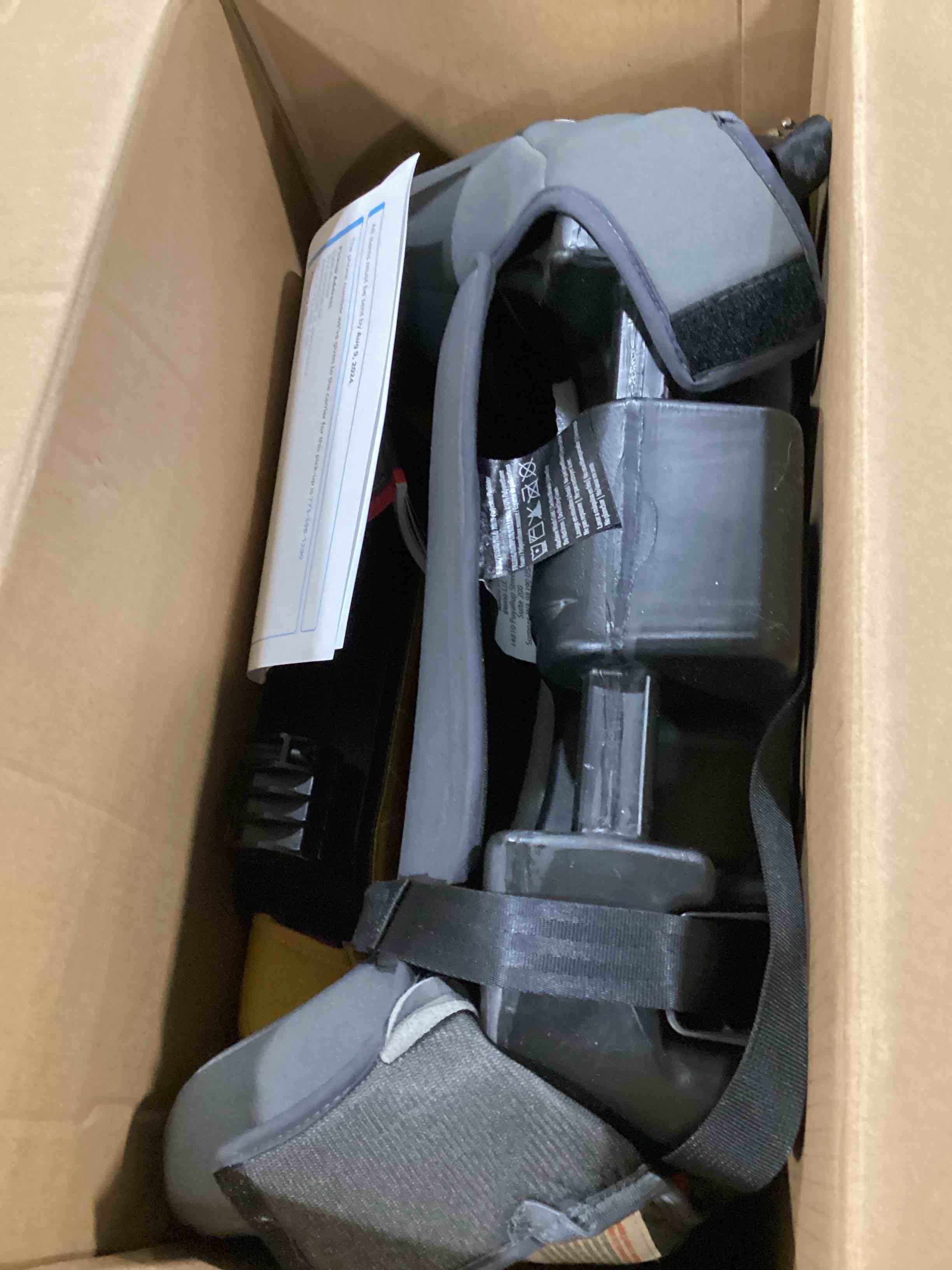 https://s3.amazonaws.com/lotting-images-prod/bidfta/RED6441584_1717686779369.jpeg