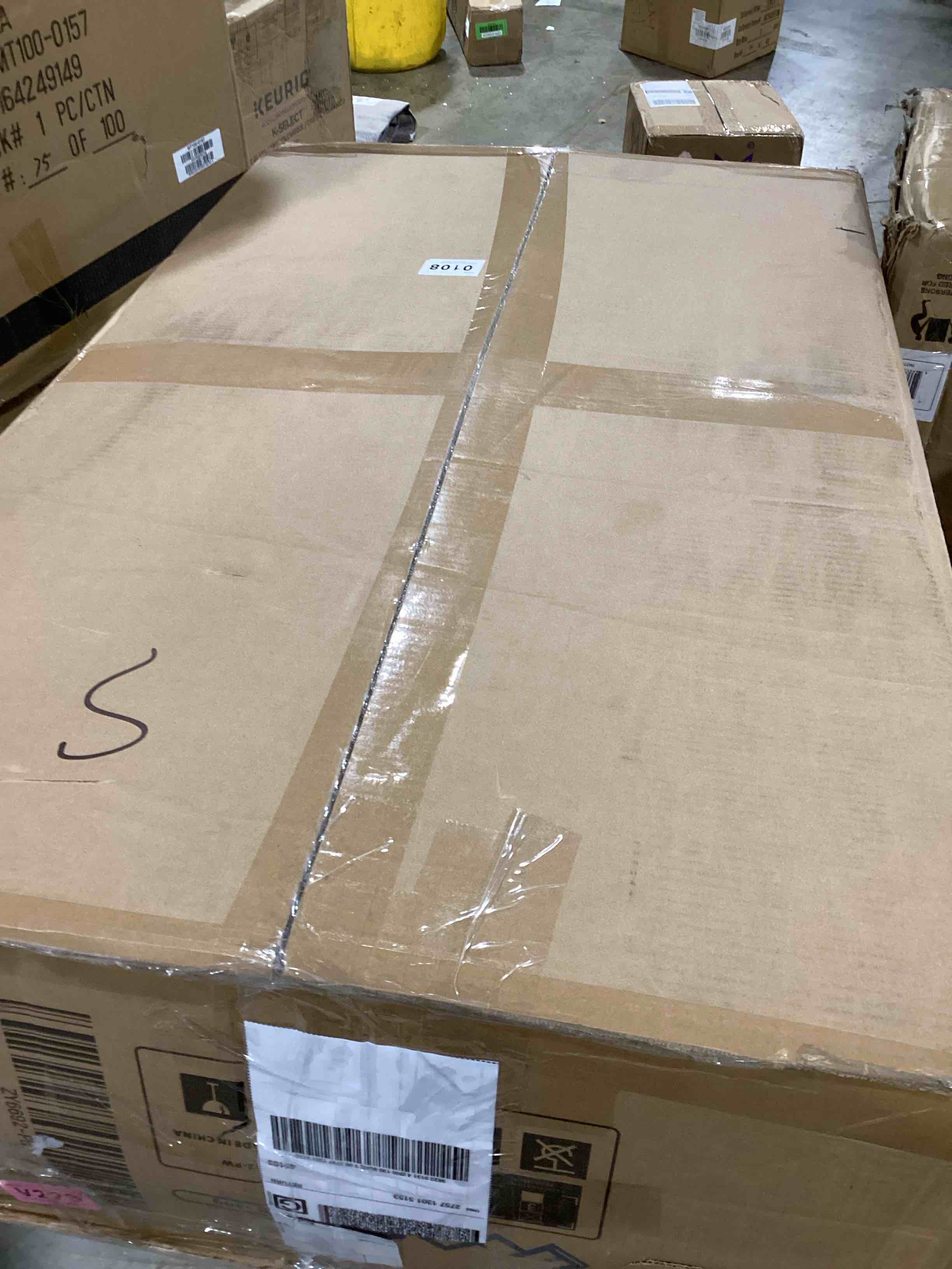 https://s3.amazonaws.com/lotting-images-prod/bidfta/RED6442808_1719328618326.jpeg