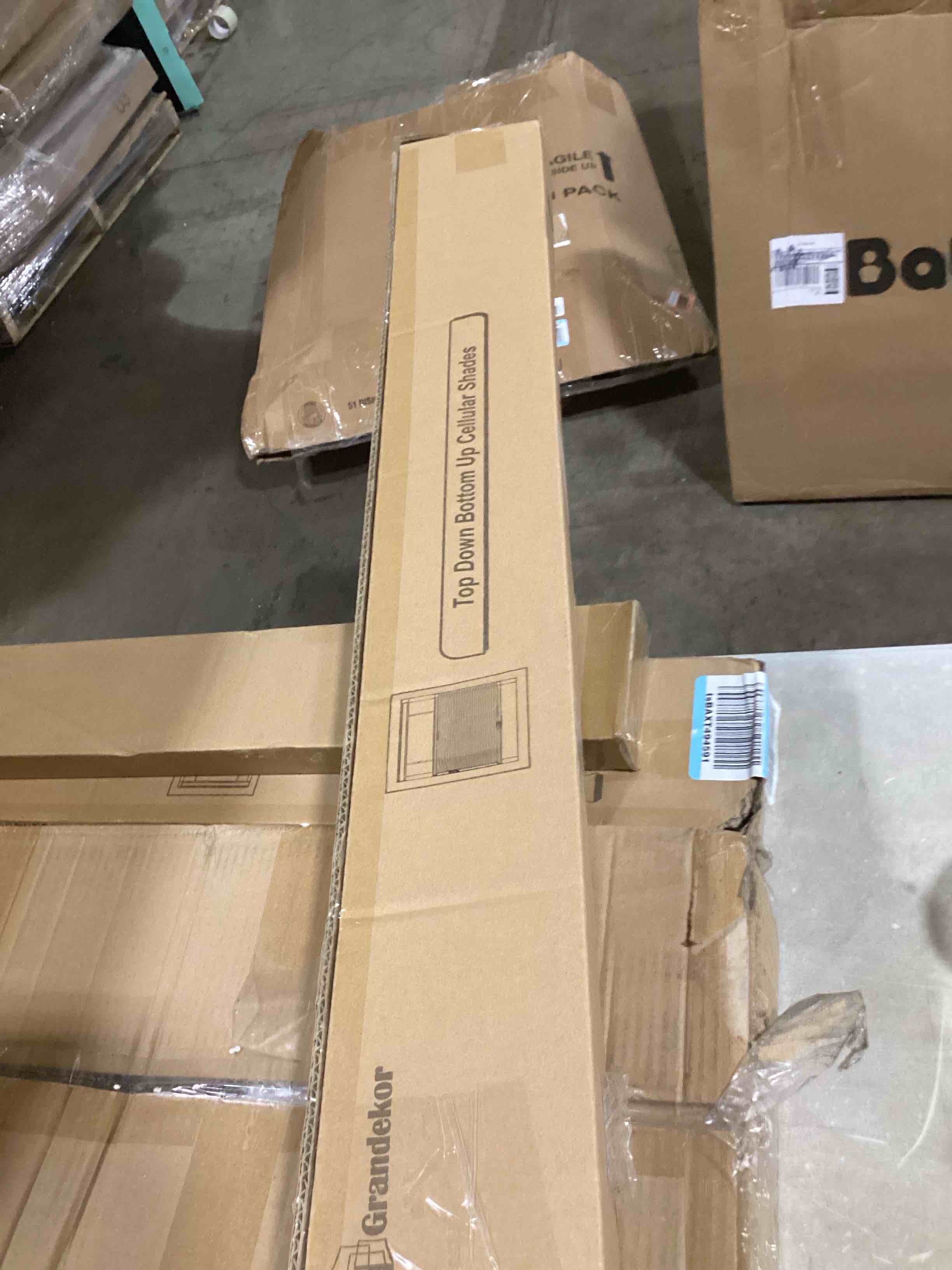 https://s3.amazonaws.com/lotting-images-prod/bidfta/RED6442994_1718127742873.jpeg