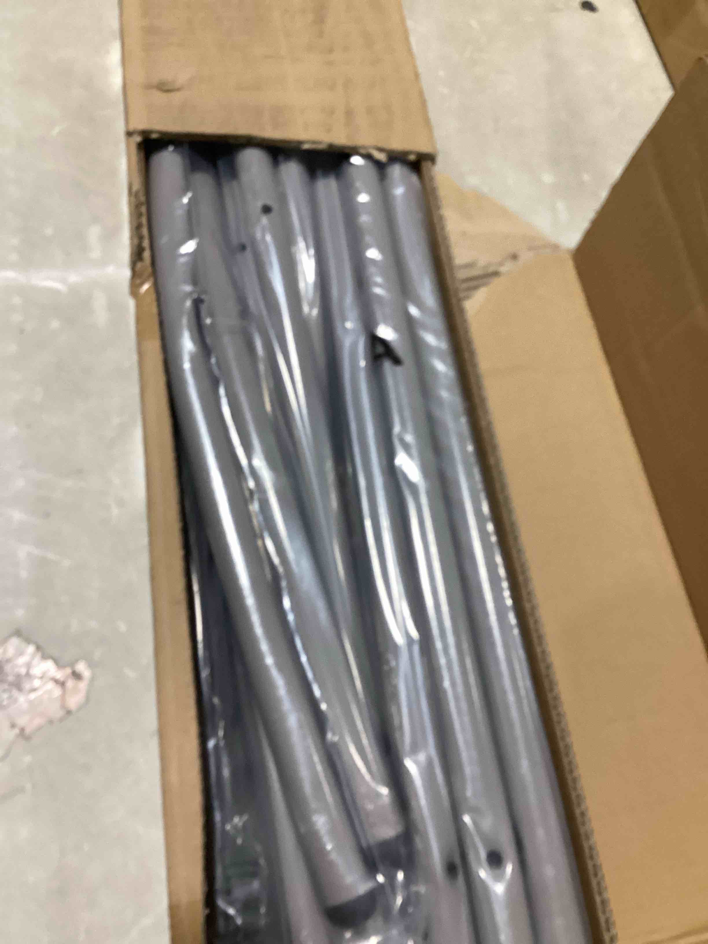 https://s3.amazonaws.com/lotting-images-prod/bidfta/RED6443283_1718291955730.jpeg