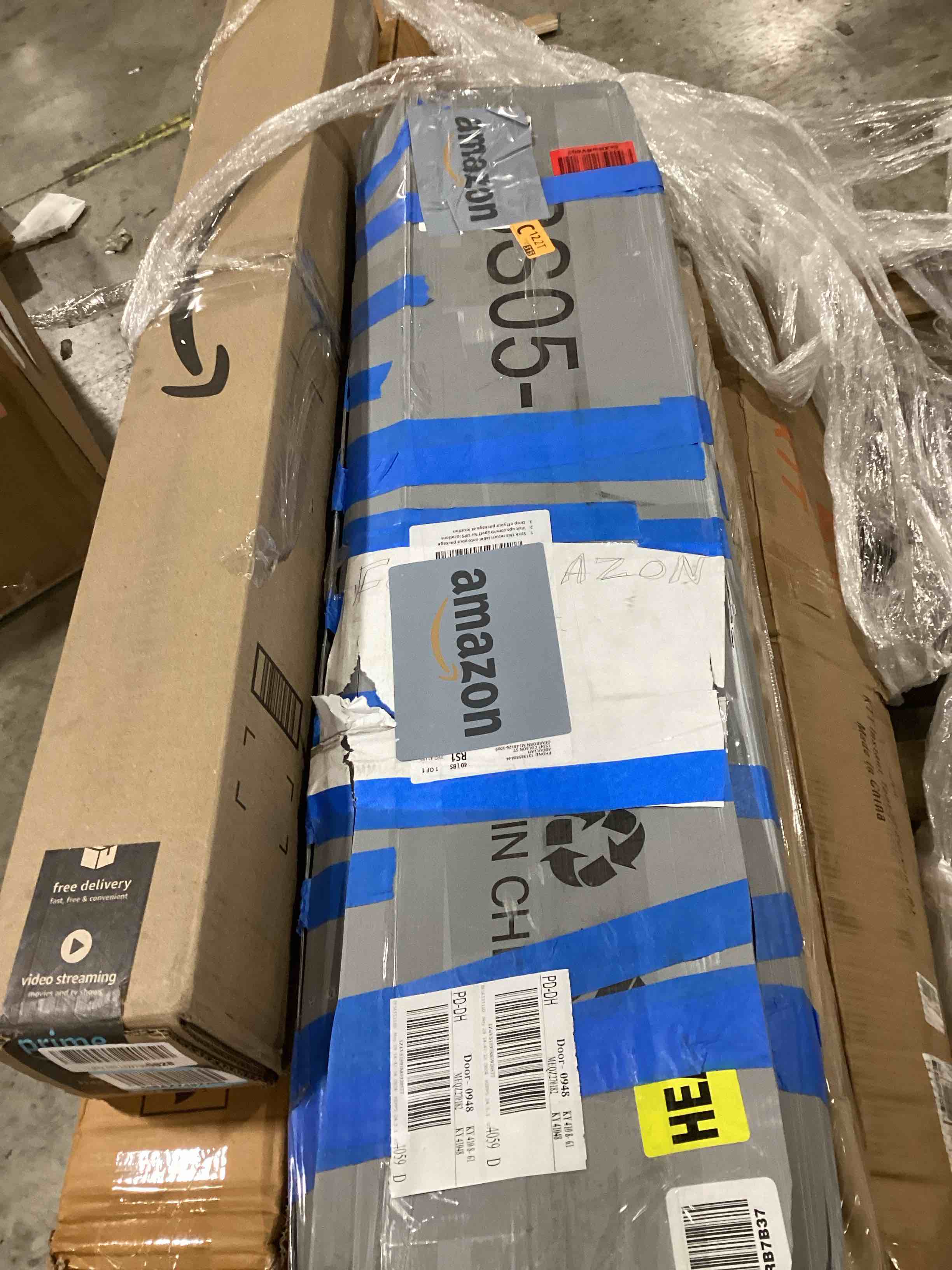 https://s3.amazonaws.com/lotting-images-prod/bidfta/RED6443804_1718715383783.jpeg