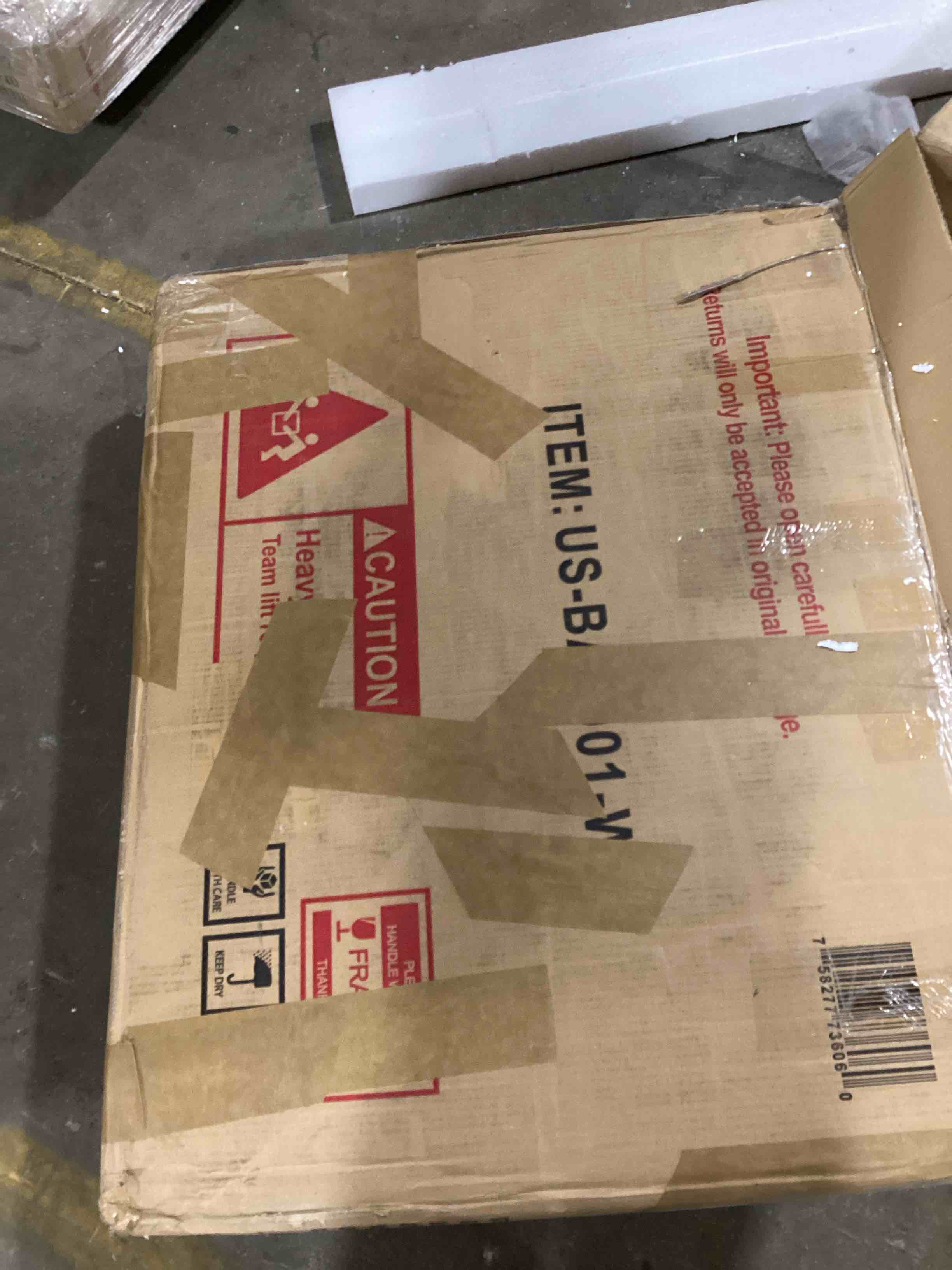 https://s3.amazonaws.com/lotting-images-prod/bidfta/RED6444102_1719232719613.jpeg