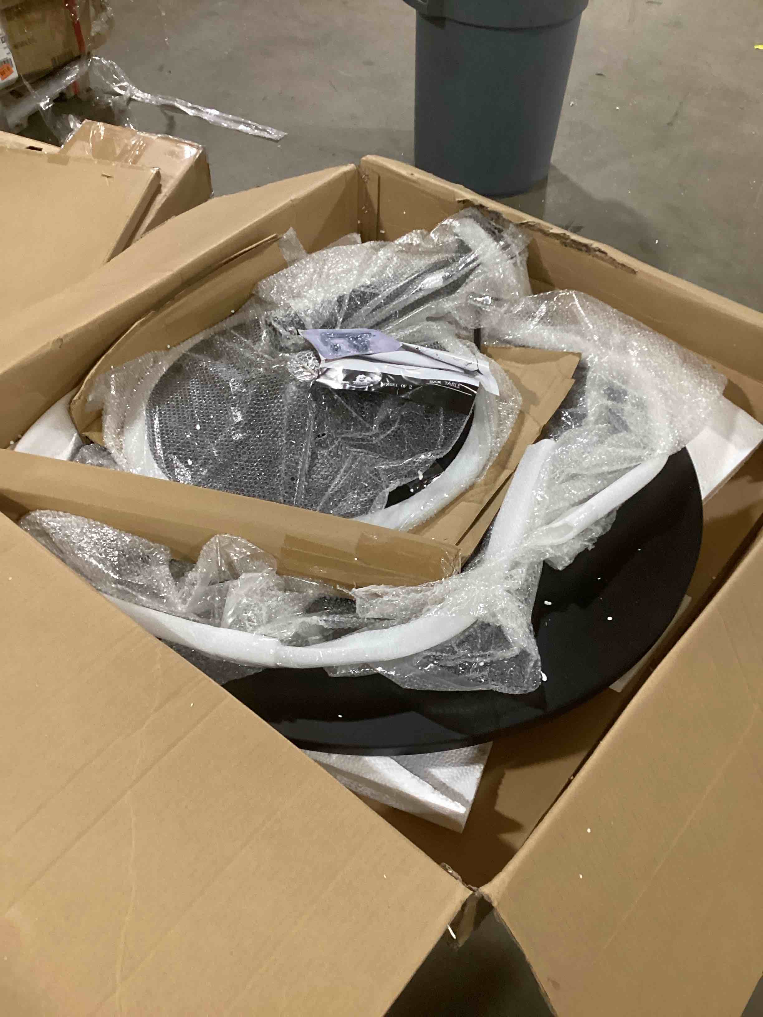 https://s3.amazonaws.com/lotting-images-prod/bidfta/RED6444644_1717685791256.jpeg