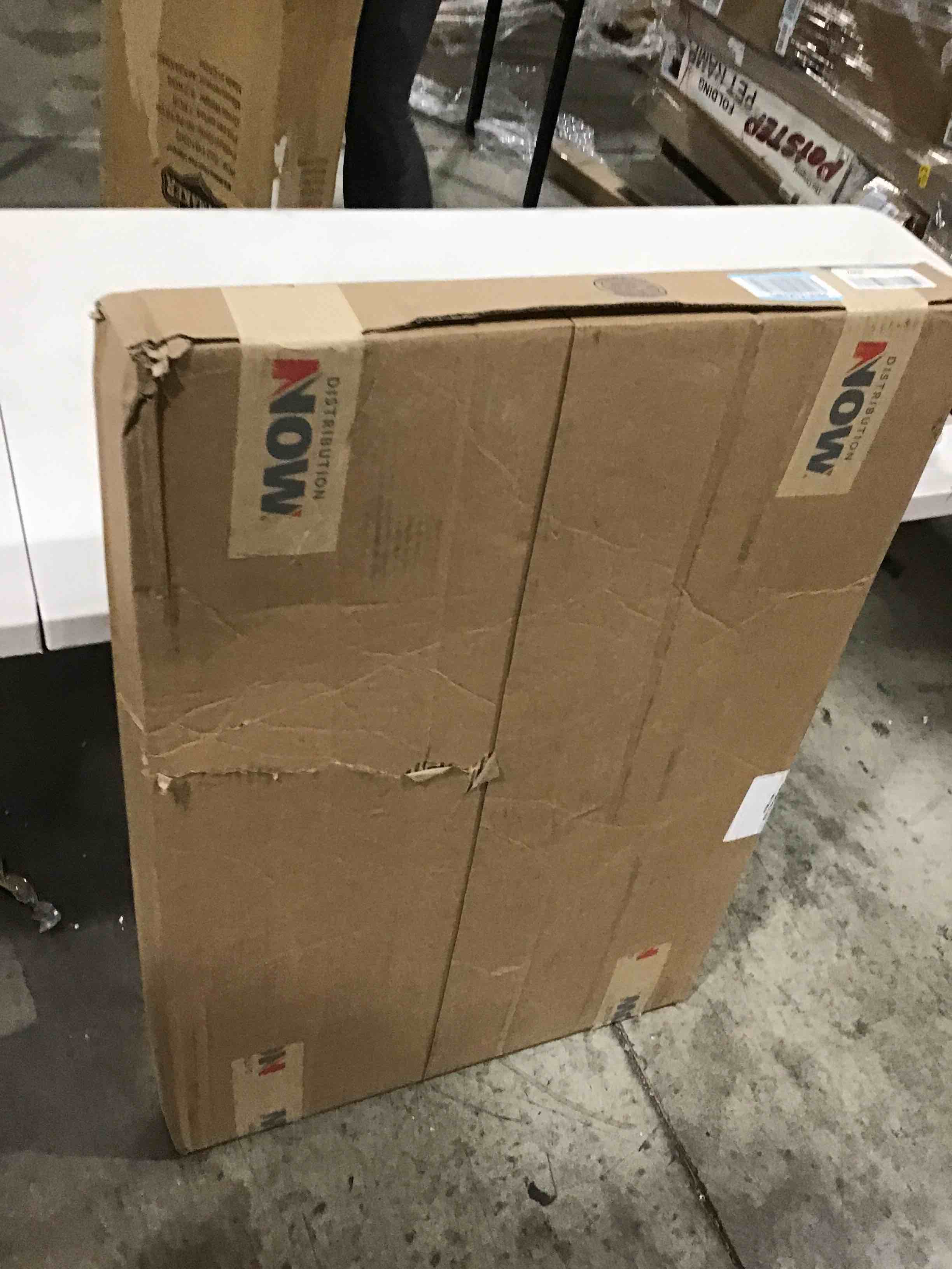 https://s3.amazonaws.com/lotting-images-prod/bidfta/RED6444718_1717687327199.jpeg