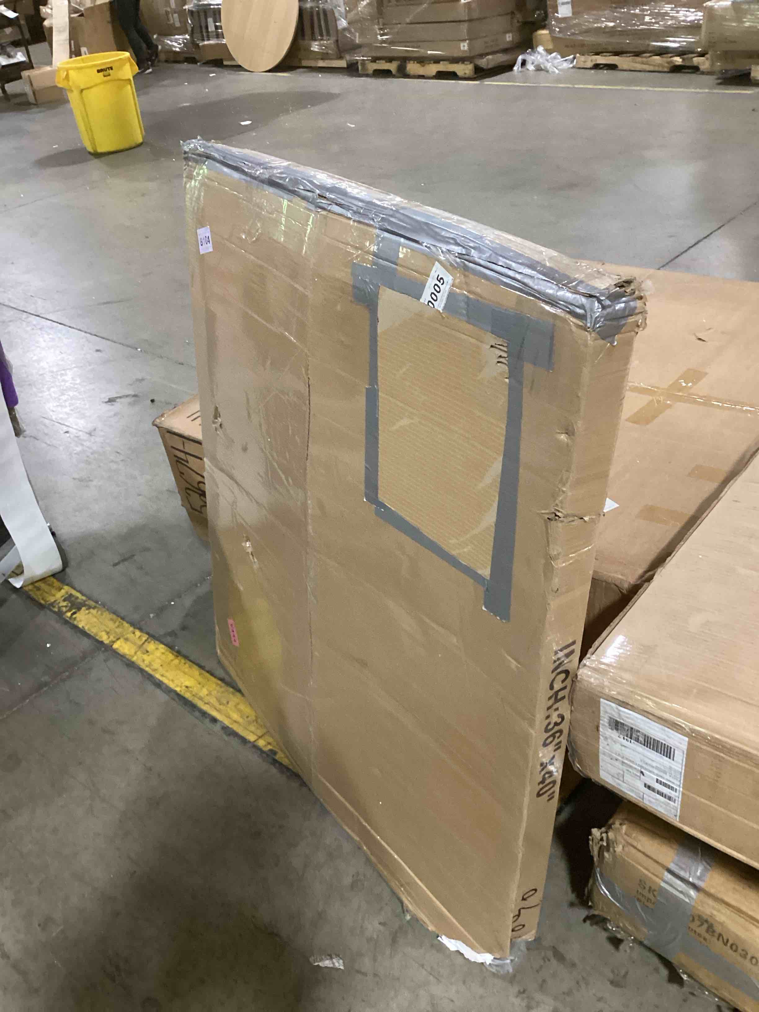 https://s3.amazonaws.com/lotting-images-prod/bidfta/RED6445799_1719327750651.jpeg
