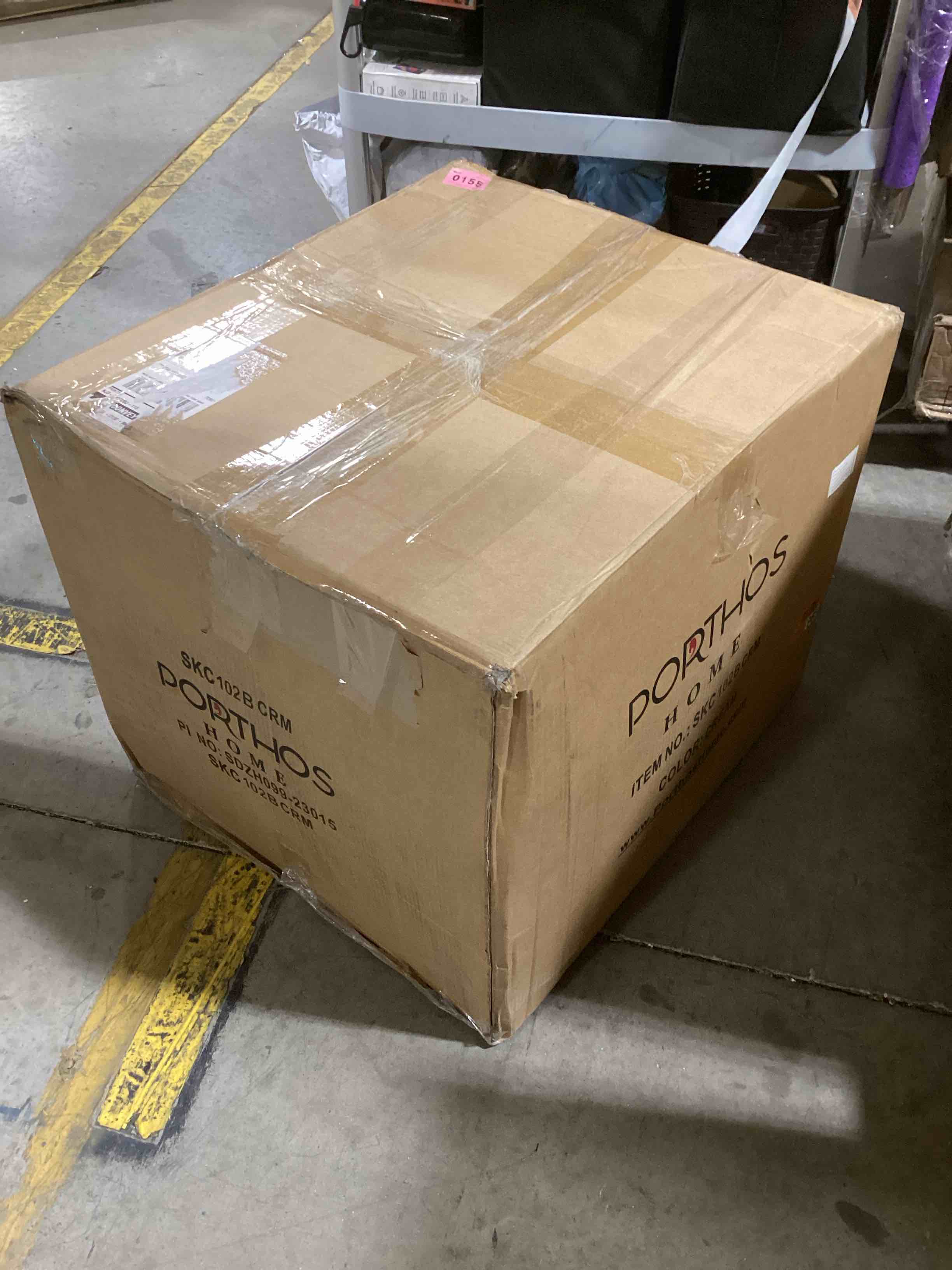 https://s3.amazonaws.com/lotting-images-prod/bidfta/RED6445814_1719335075207.jpeg