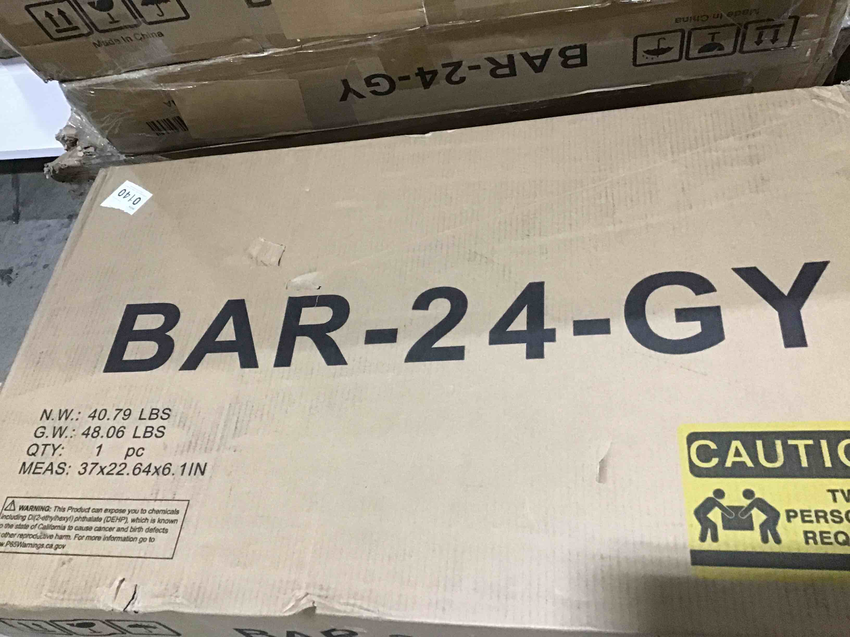 https://s3.amazonaws.com/lotting-images-prod/bidfta/RED6448164_1721054025745.jpeg