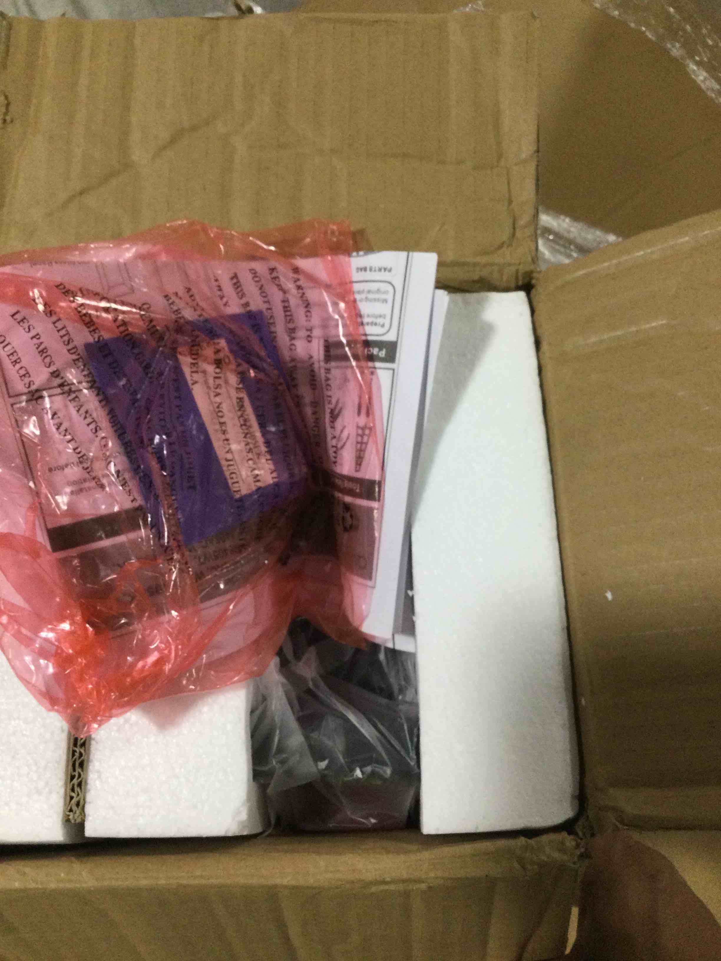https://s3.amazonaws.com/lotting-images-prod/bidfta/RED6448612_1721738371576.jpeg