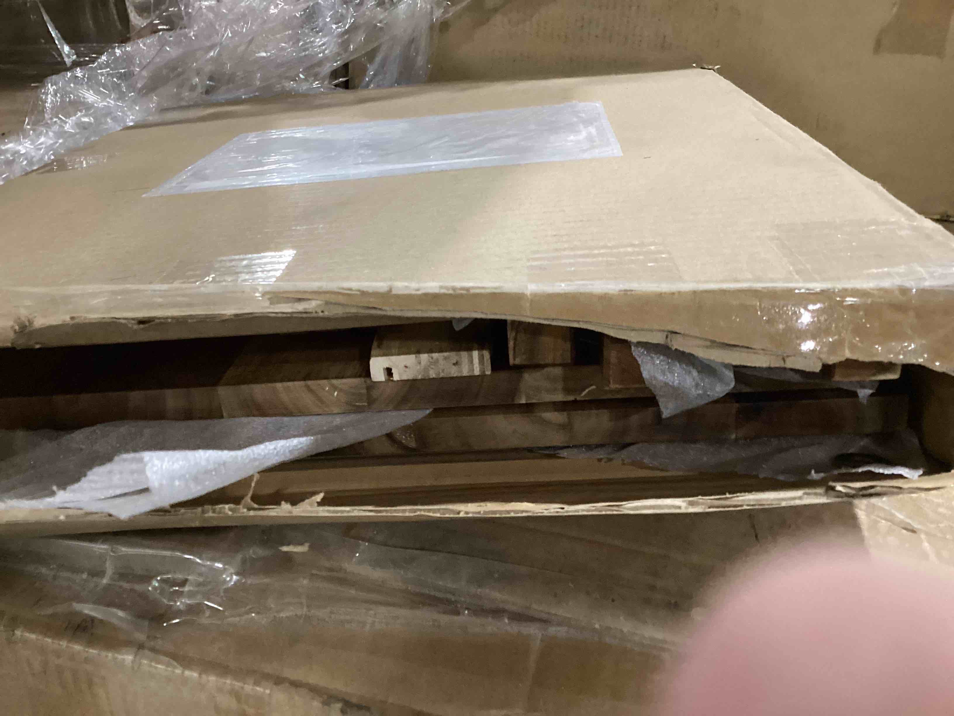 https://s3.amazonaws.com/lotting-images-prod/bidfta/RED6449403_1720468161066.jpeg