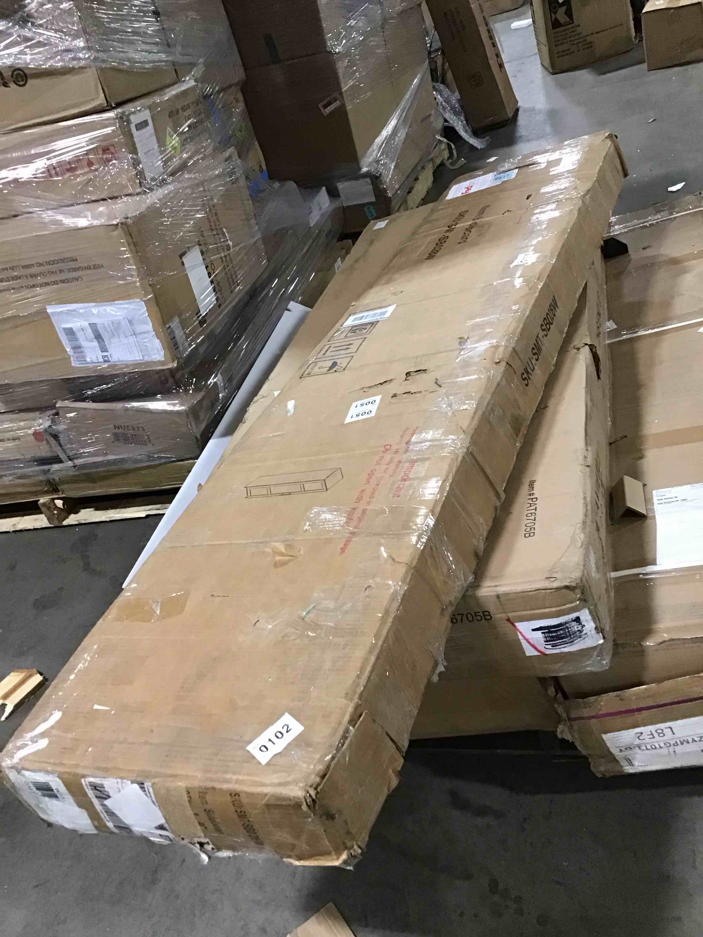 https://s3.amazonaws.com/lotting-images-prod/bidfta/RED6449808_1721070101896.jpeg