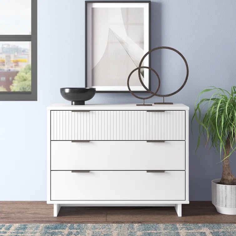 Laureli 3 Drawer 37.95" W Dresser