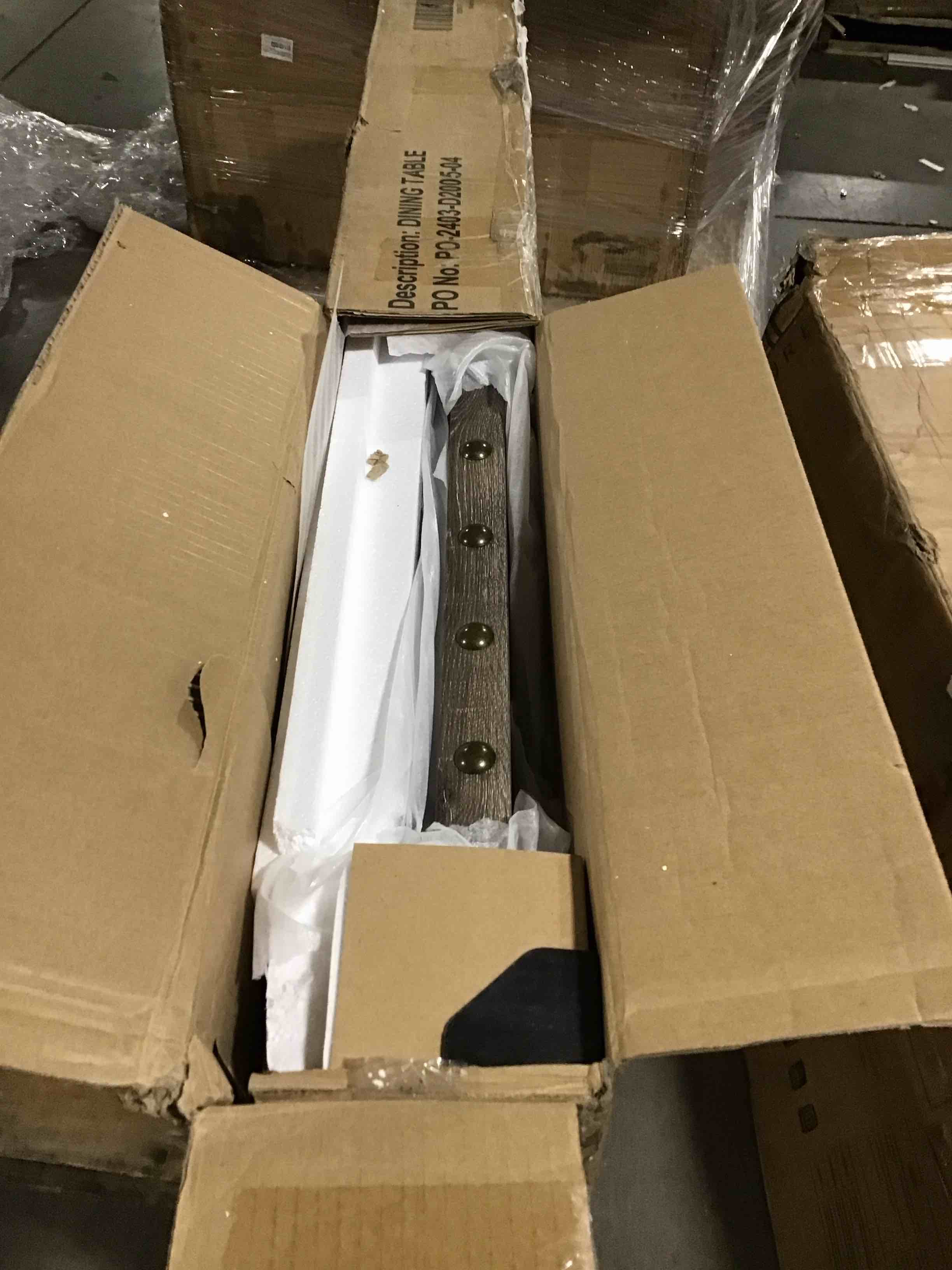 https://s3.amazonaws.com/lotting-images-prod/bidfta/RED6450122_1721401050415.jpeg