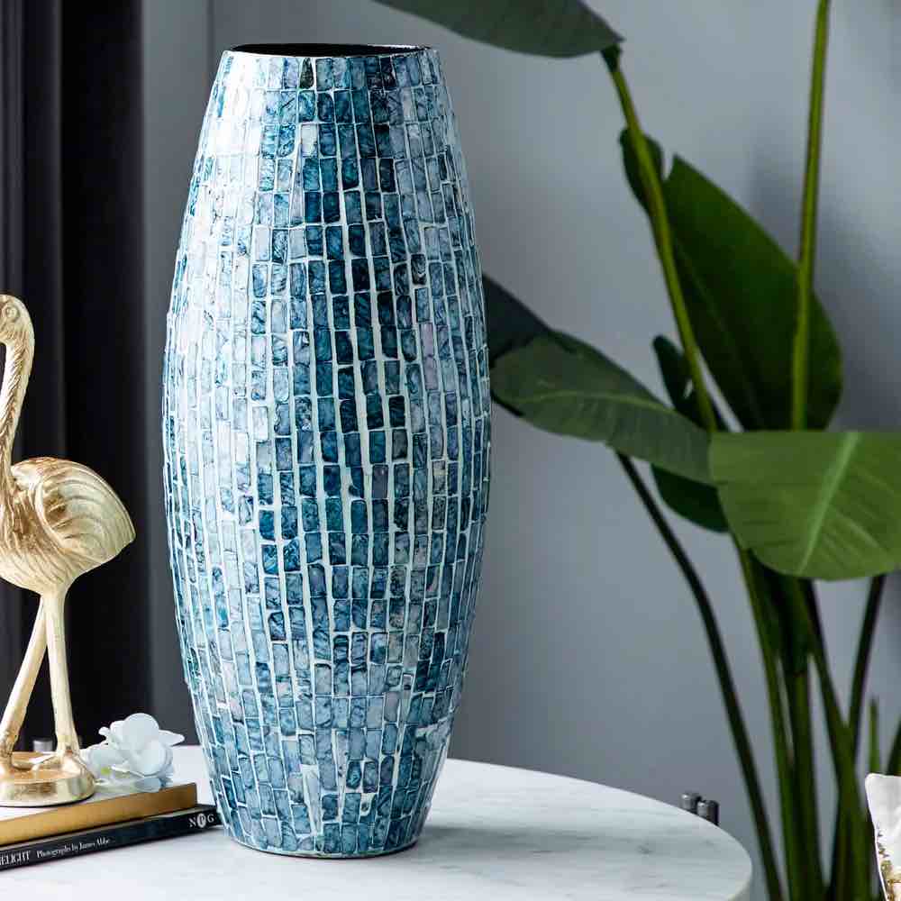 Corneisha Blue 19.45" Glass Table Vase