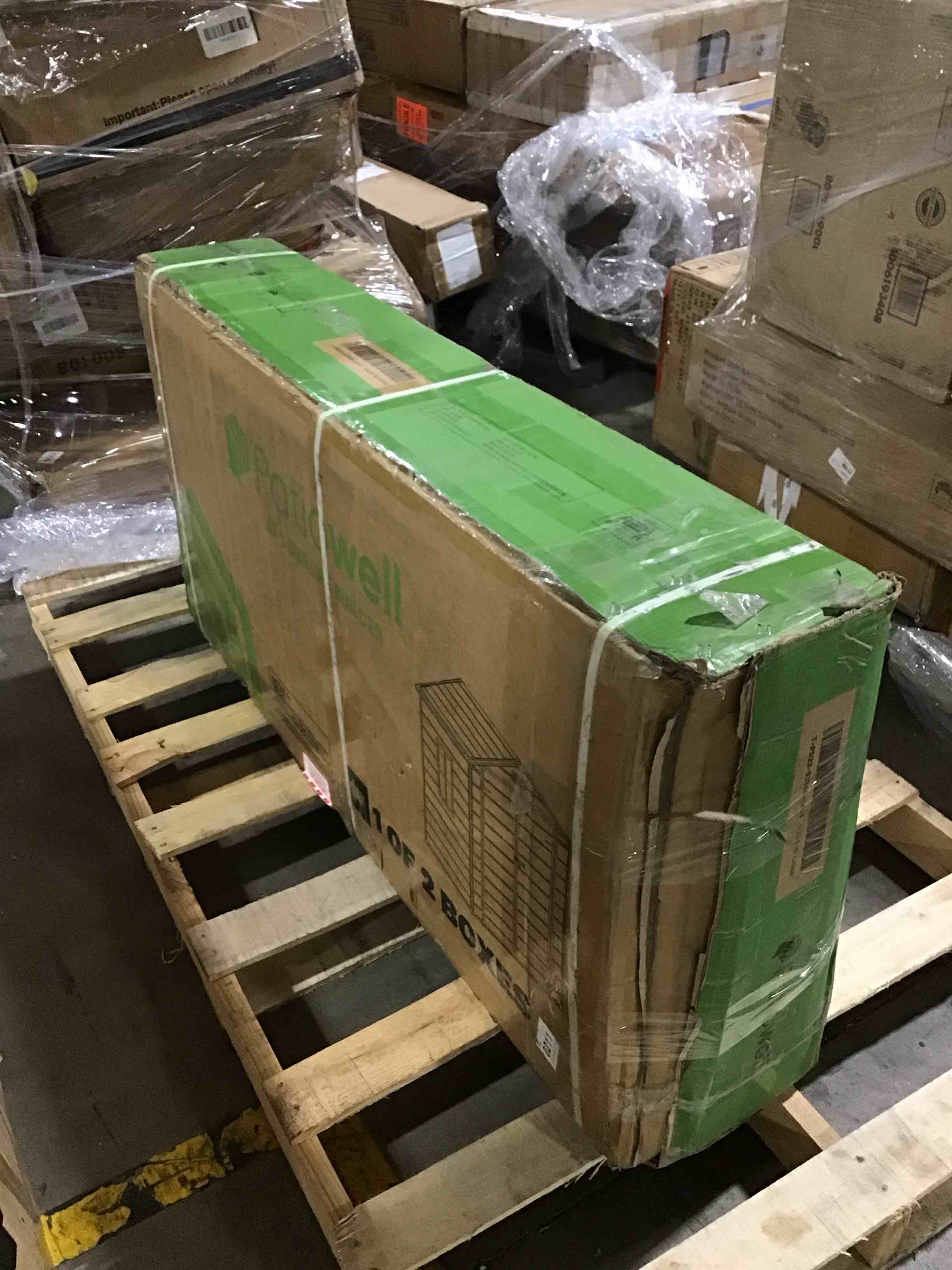 https://s3.amazonaws.com/lotting-images-prod/bidfta/RED6450432_1721913243905.jpeg