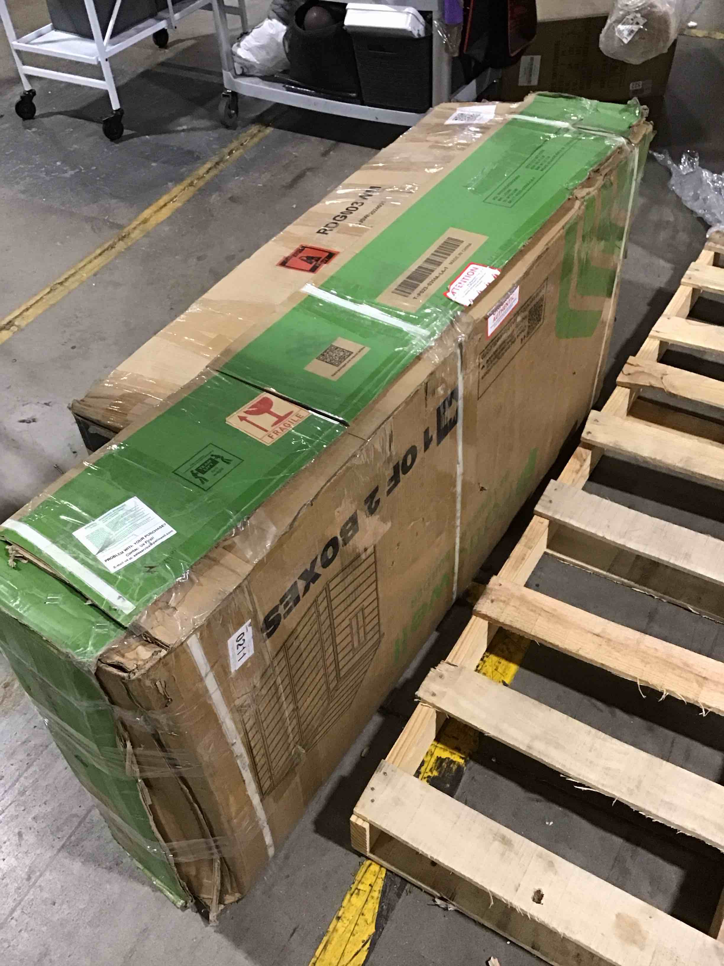 https://s3.amazonaws.com/lotting-images-prod/bidfta/RED6450432_1721913370917.jpeg