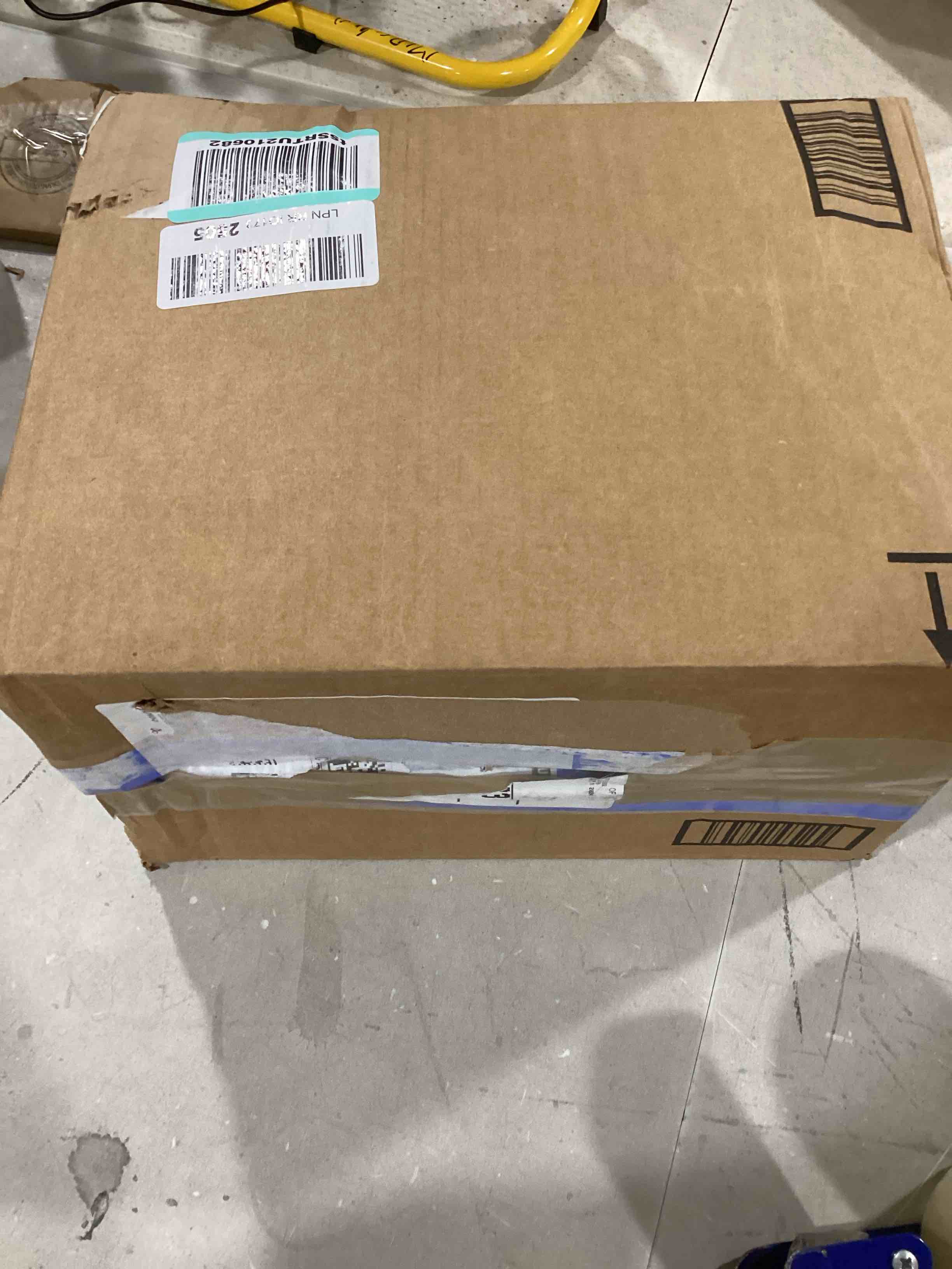 https://s3.amazonaws.com/lotting-images-prod/bidfta/RED6451805_1720617790515.jpeg