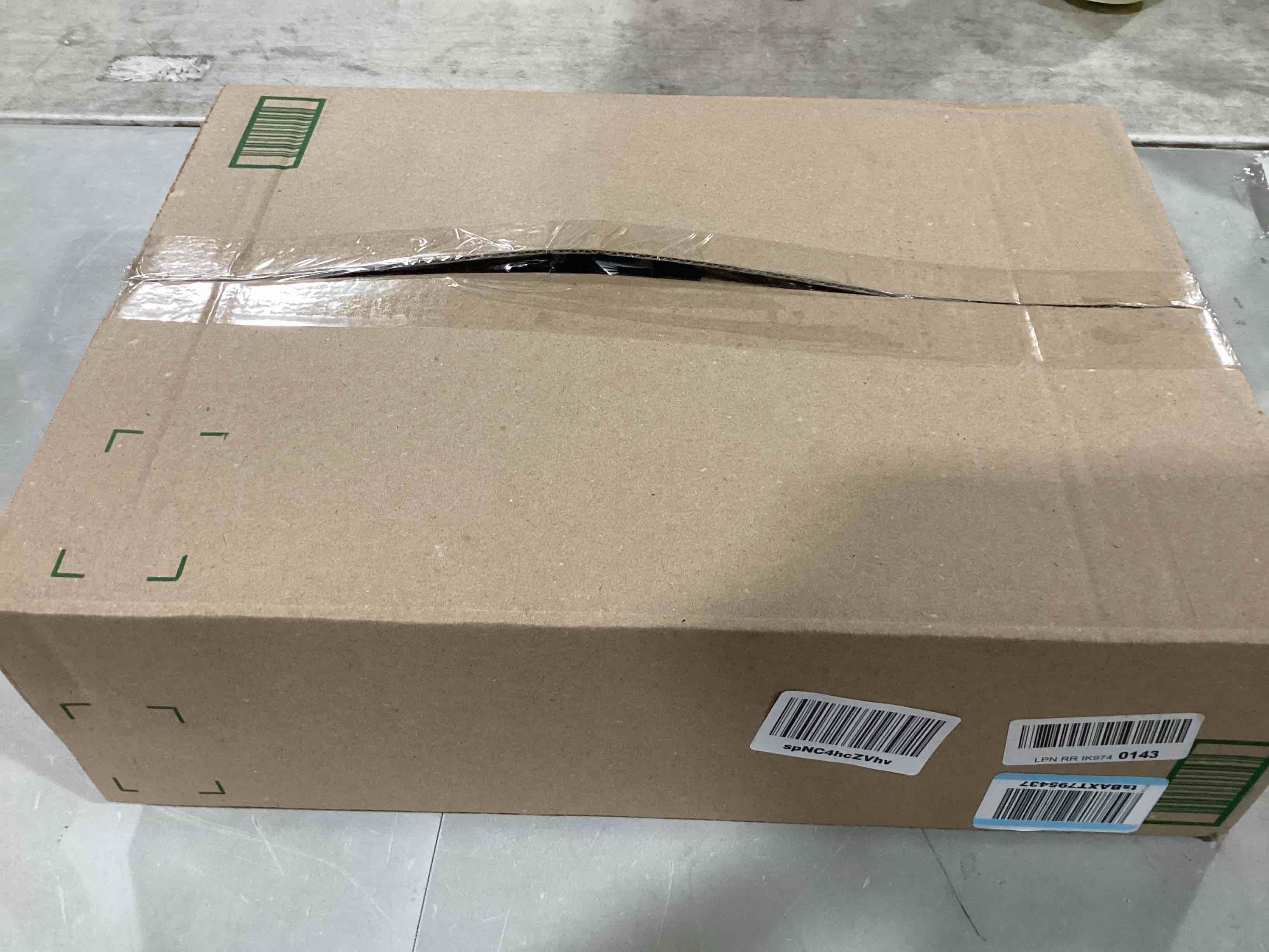 https://s3.amazonaws.com/lotting-images-prod/bidfta/RED6452502_1721392623244.jpeg