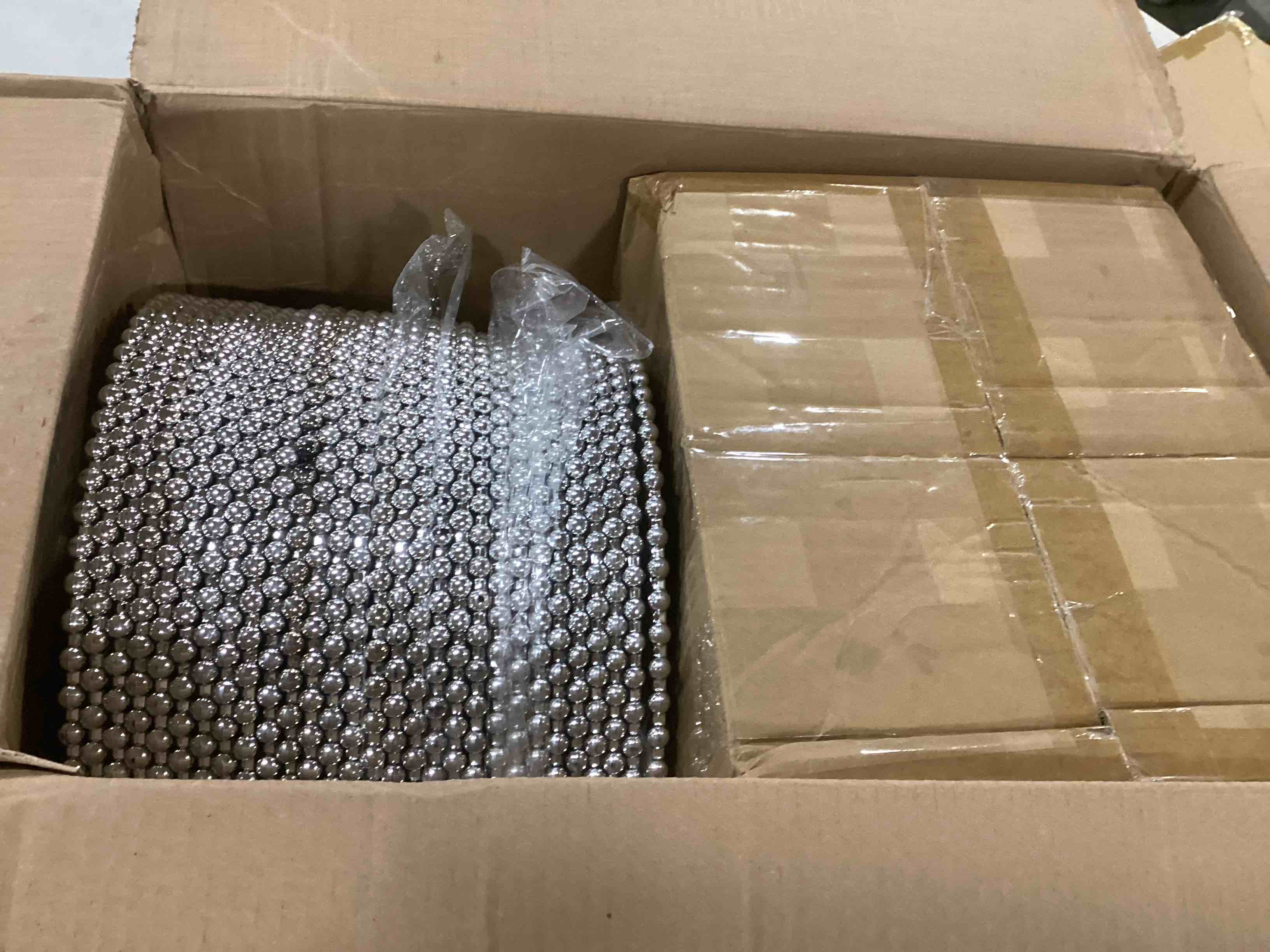 https://s3.amazonaws.com/lotting-images-prod/bidfta/RED6452724_1721669458294.jpeg