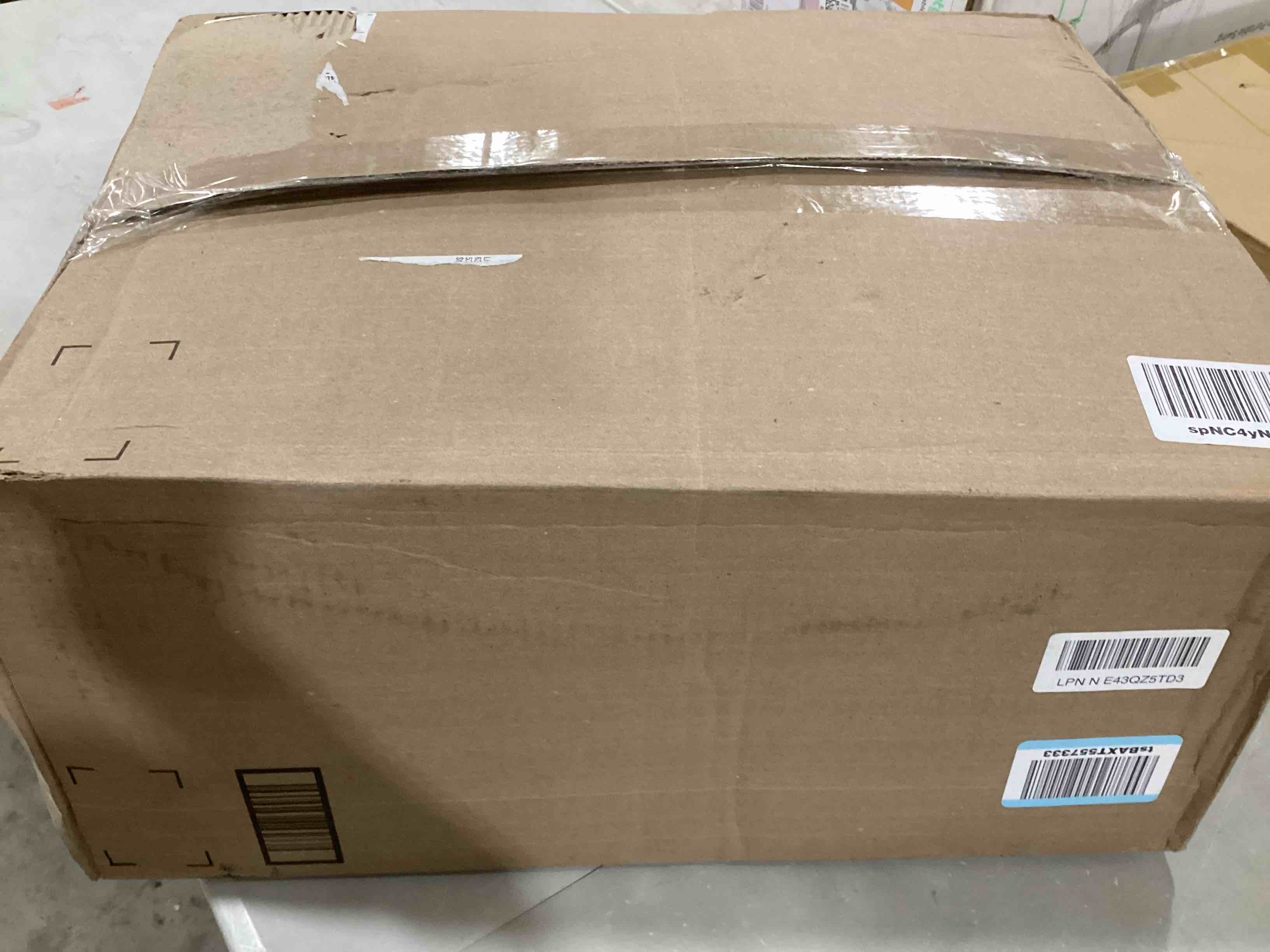 https://s3.amazonaws.com/lotting-images-prod/bidfta/RED6452737_1721670180889.jpeg