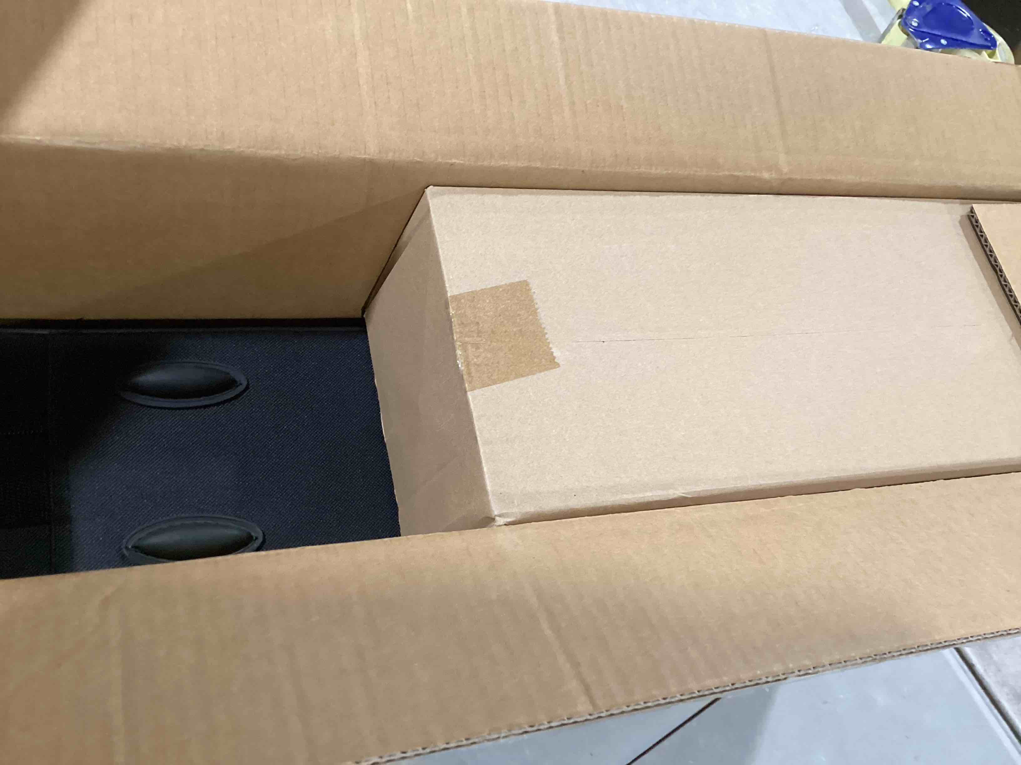 https://s3.amazonaws.com/lotting-images-prod/bidfta/RED6453068_1721829056000.jpeg