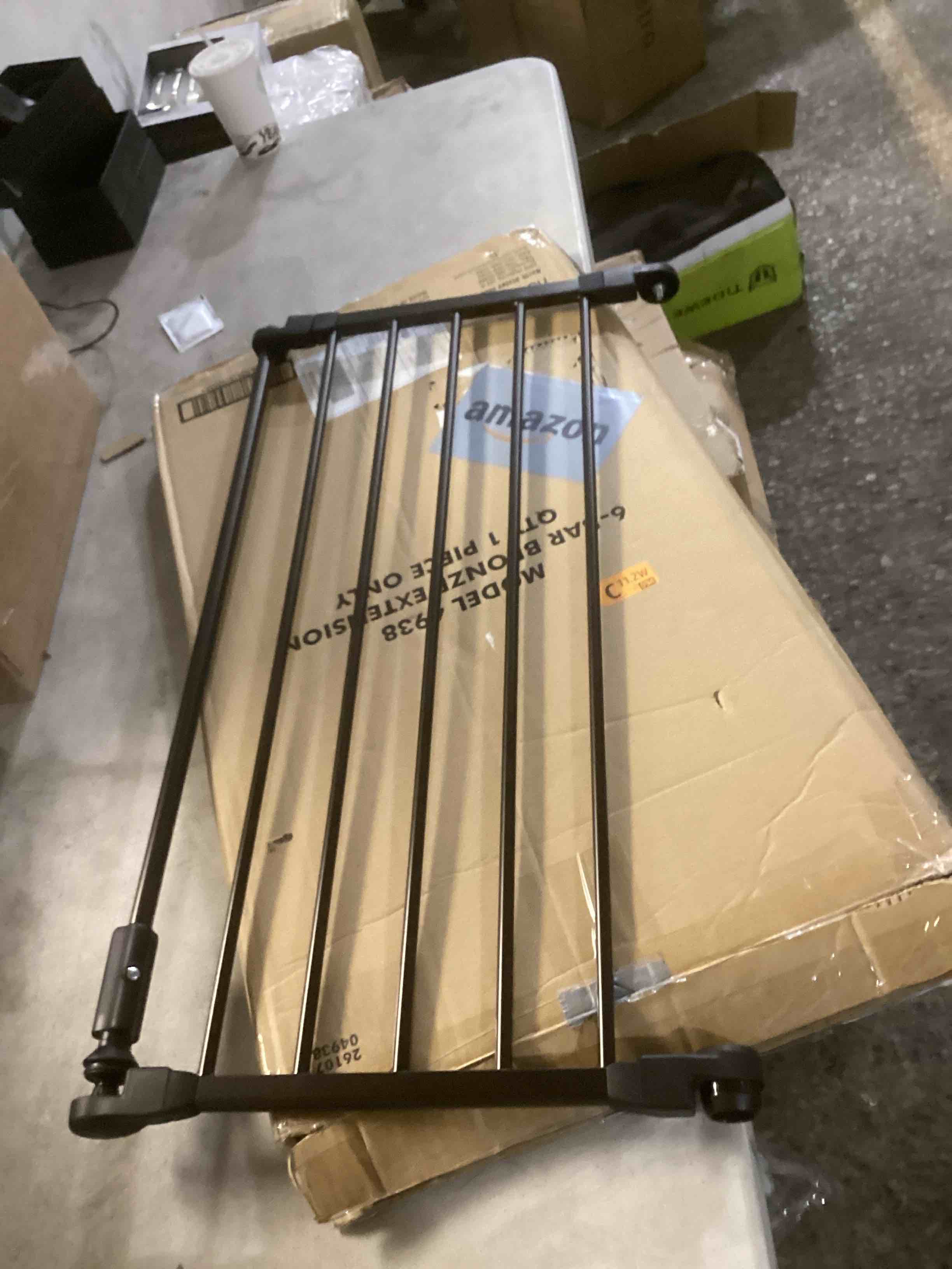 https://s3.amazonaws.com/lotting-images-prod/bidfta/RED6453625_1722274531165.jpeg