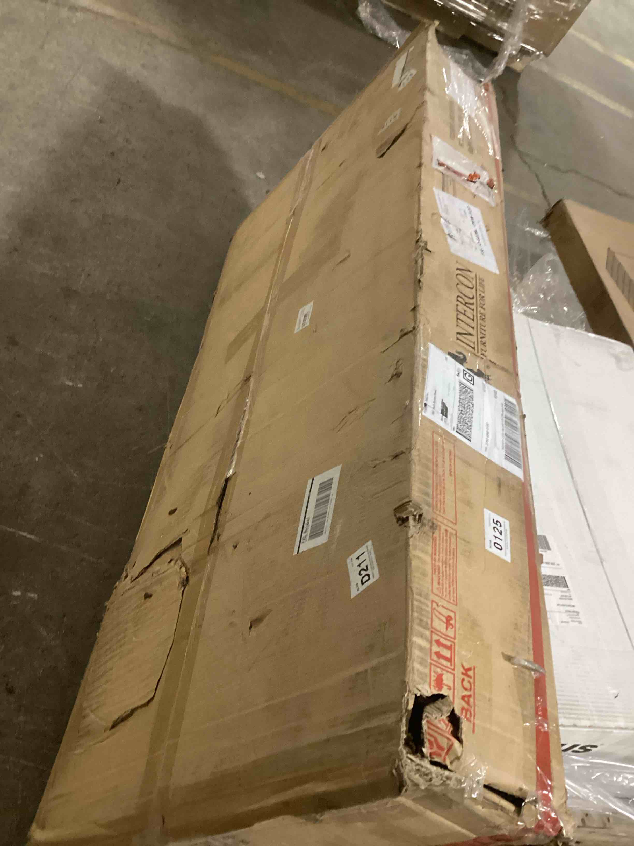 https://s3.amazonaws.com/lotting-images-prod/bidfta/RED6454103_1725030956604.jpeg