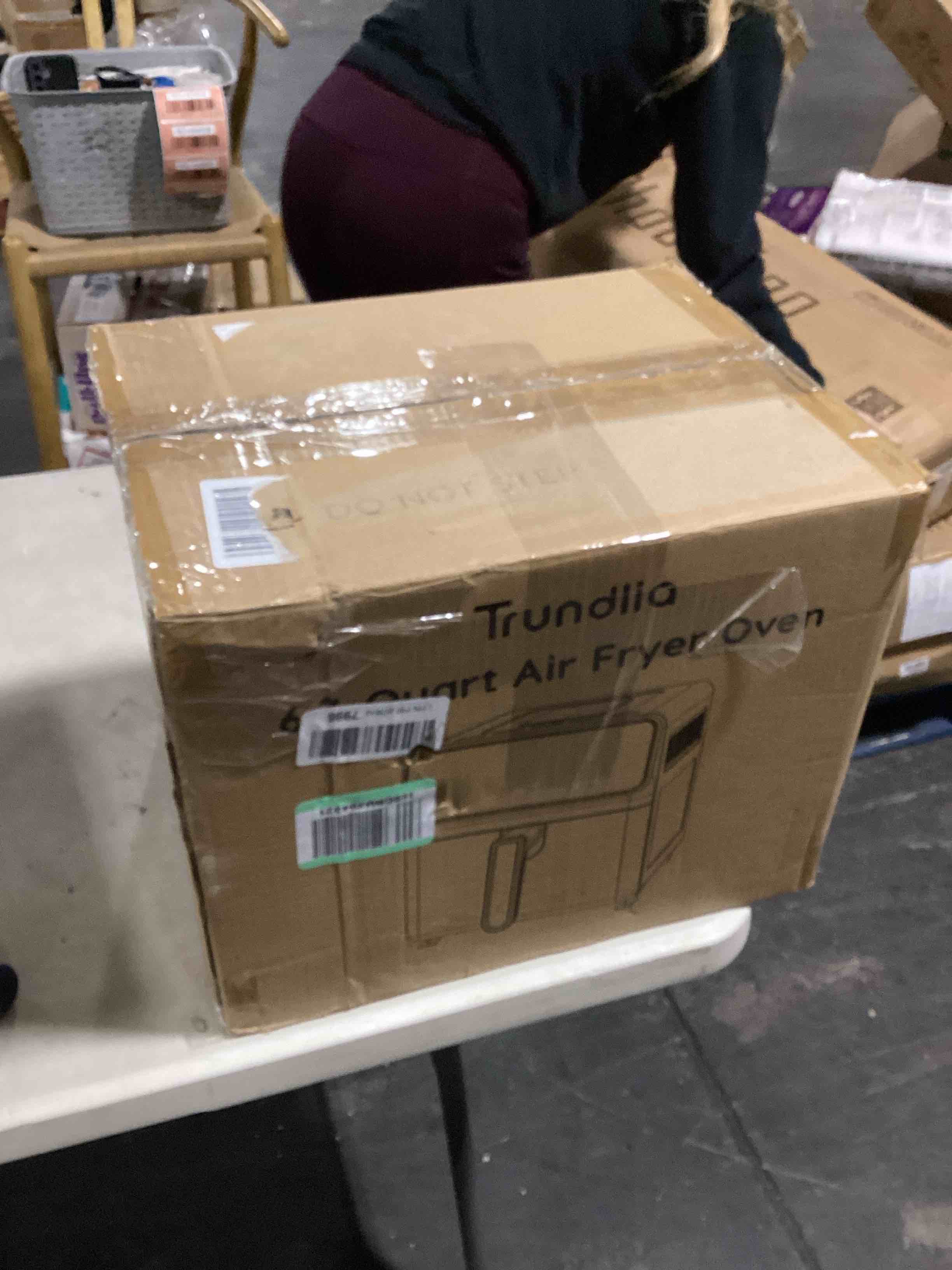 https://s3.amazonaws.com/lotting-images-prod/bidfta/RED6454933_1729089204346.jpeg