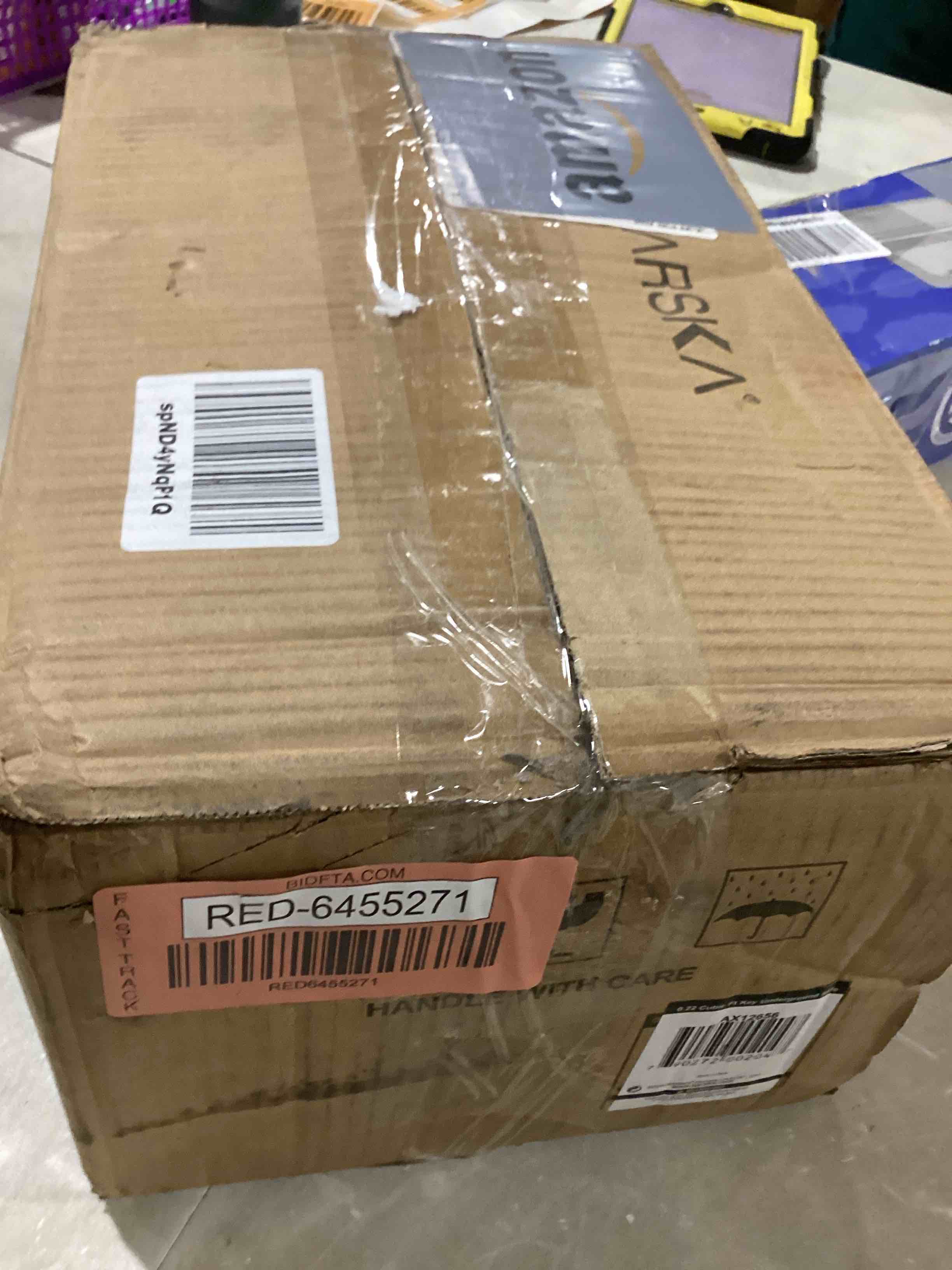 https://s3.amazonaws.com/lotting-images-prod/bidfta/RED6455271_1721667334921.jpeg