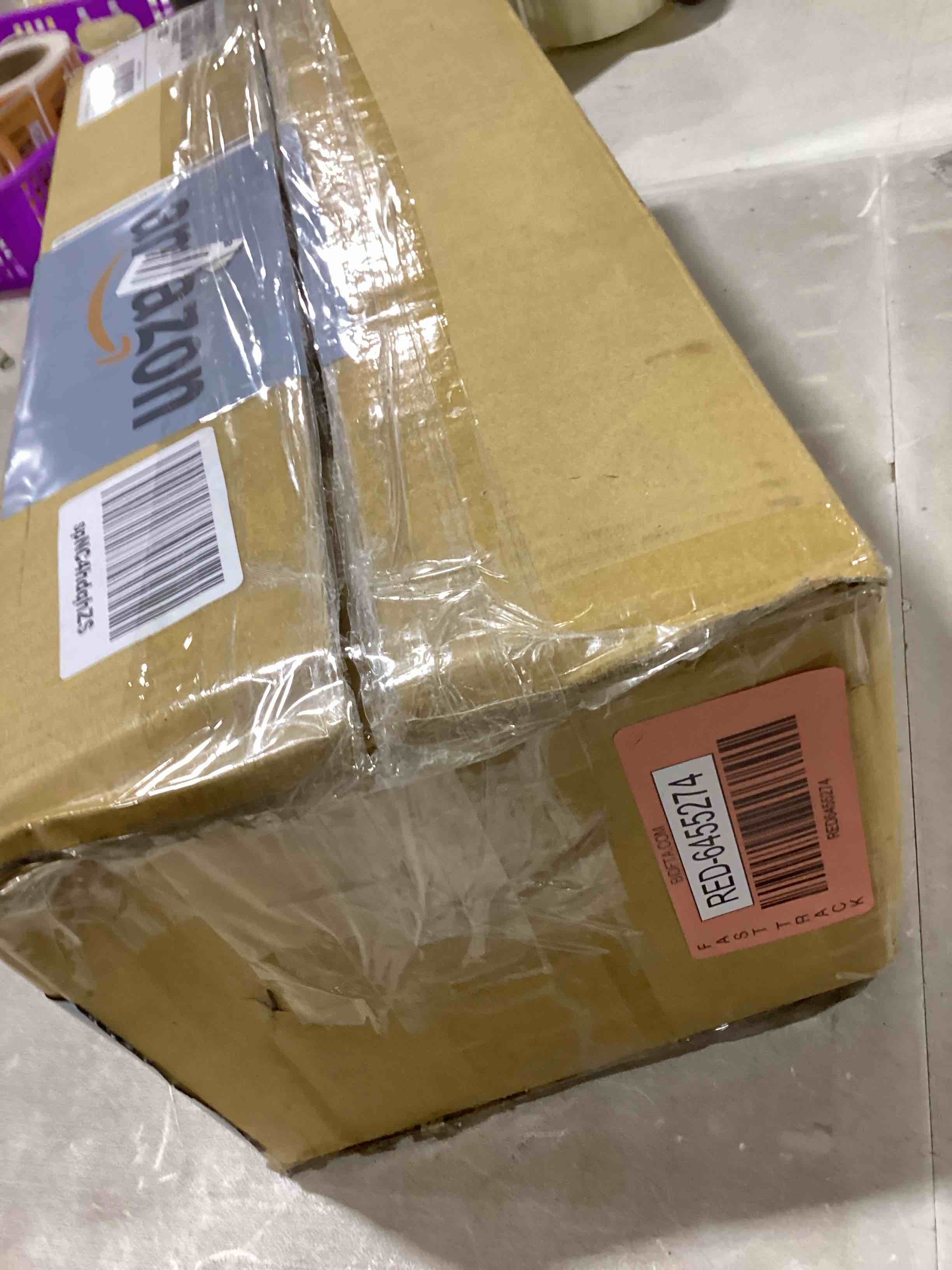 https://s3.amazonaws.com/lotting-images-prod/bidfta/RED6455274_1721667591537.jpeg