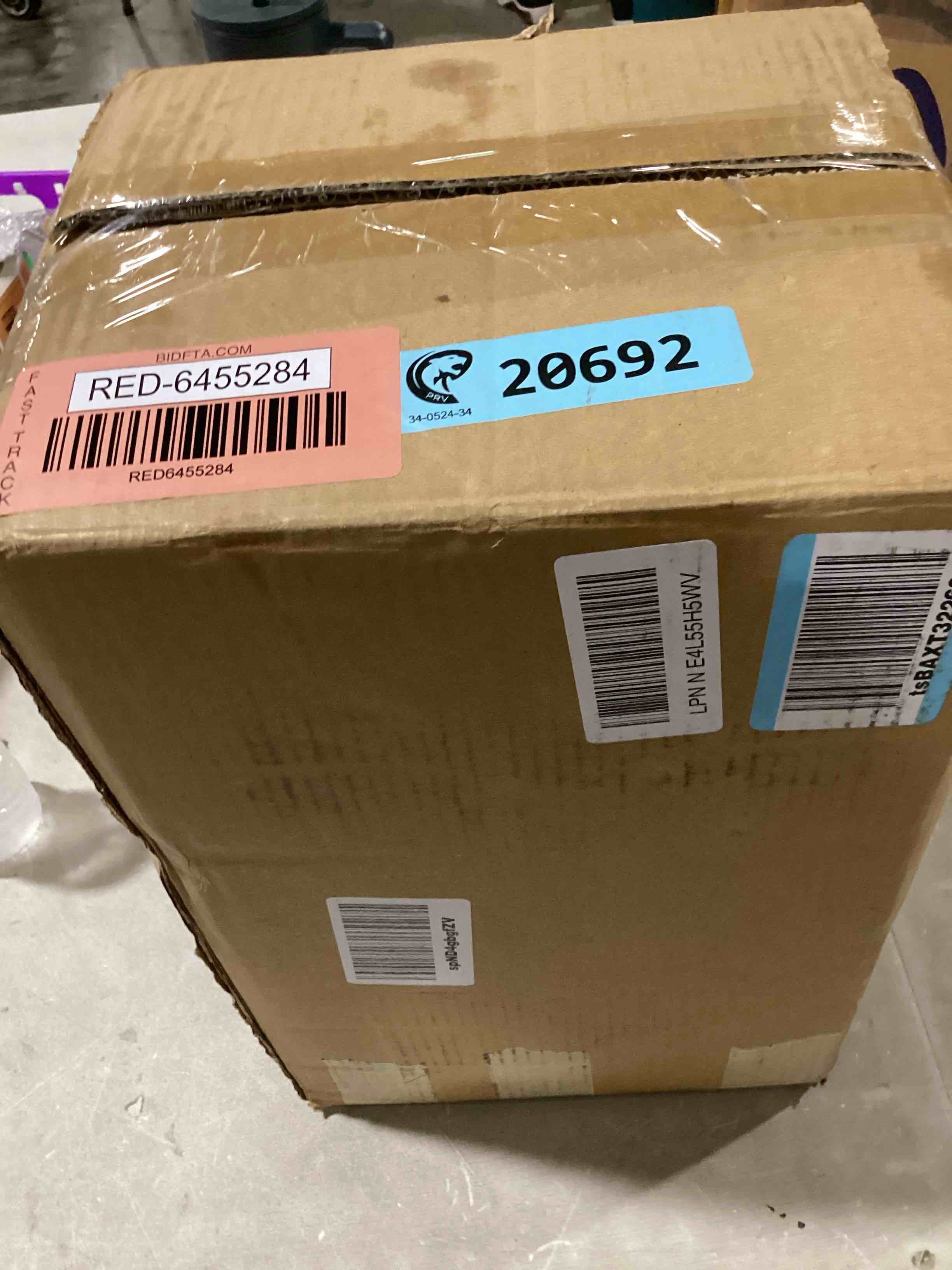 https://s3.amazonaws.com/lotting-images-prod/bidfta/RED6455284_1721668657332.jpeg