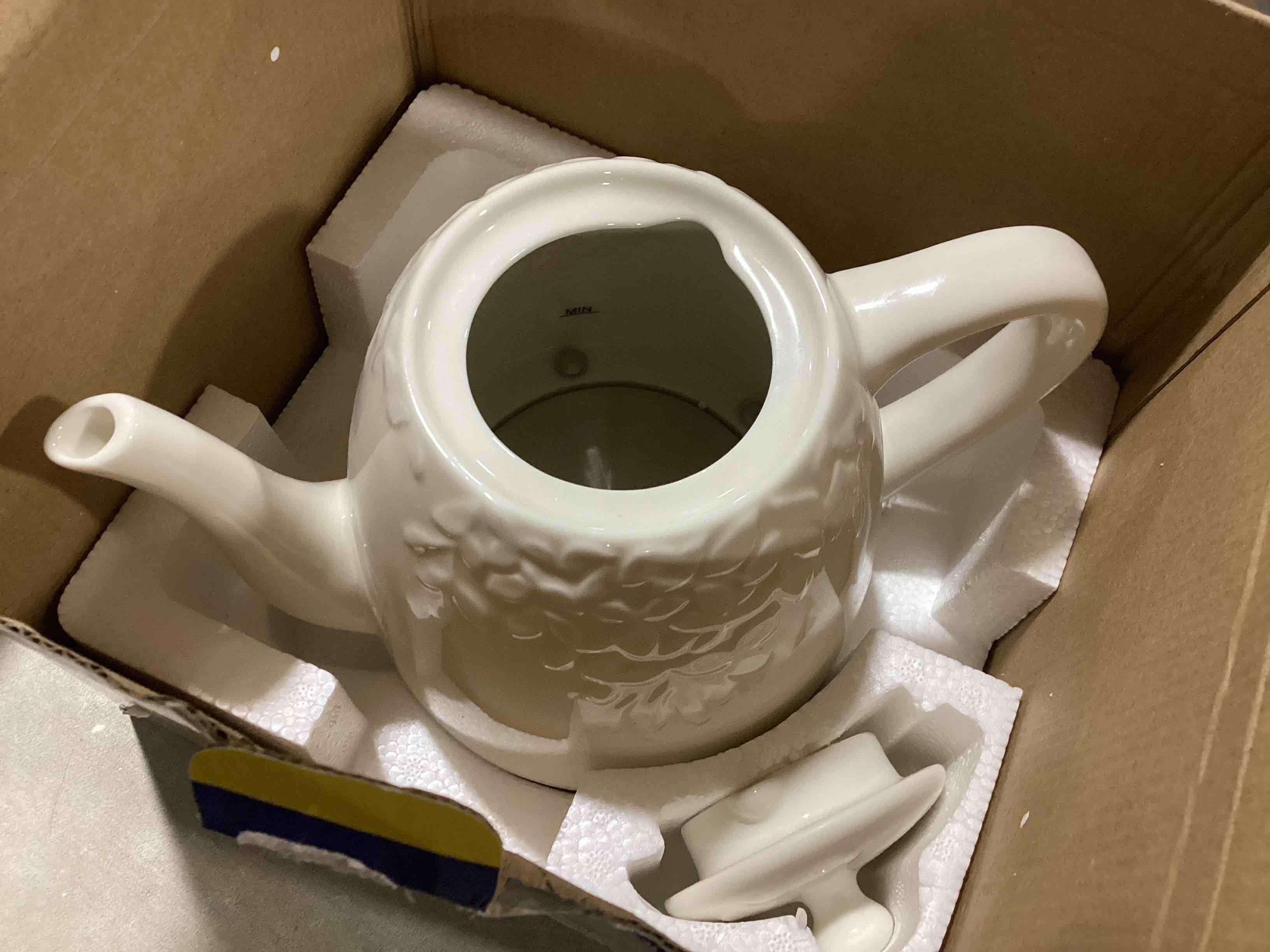 https://s3.amazonaws.com/lotting-images-prod/bidfta/RED6455486_1721747928444.jpeg