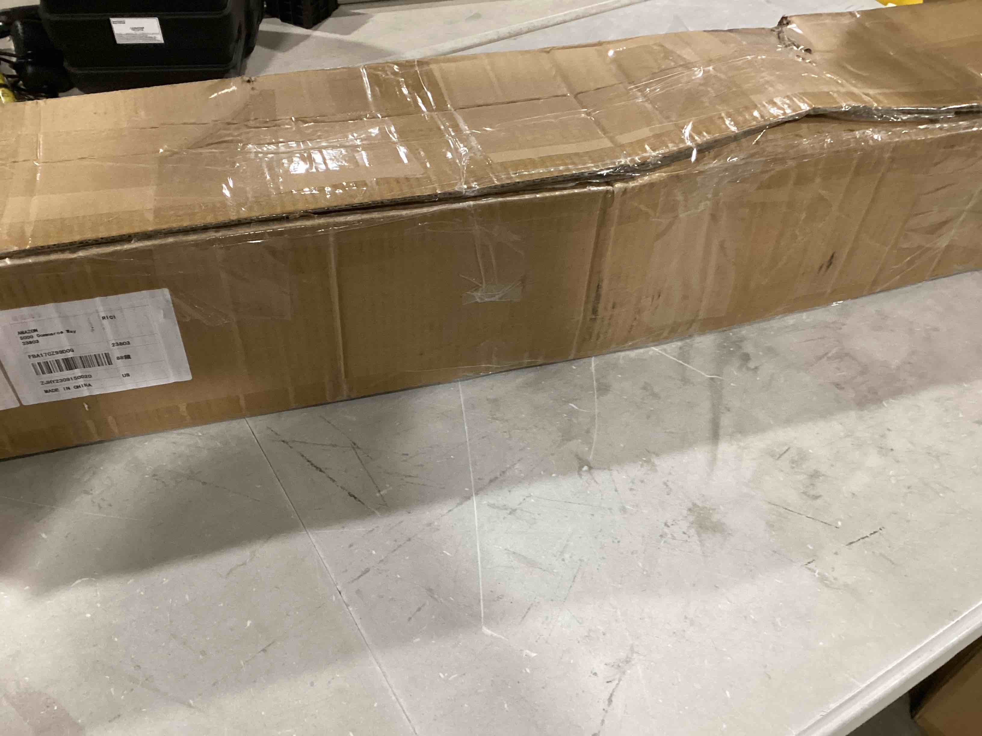 https://s3.amazonaws.com/lotting-images-prod/bidfta/RED6460050_1721137211638.jpeg
