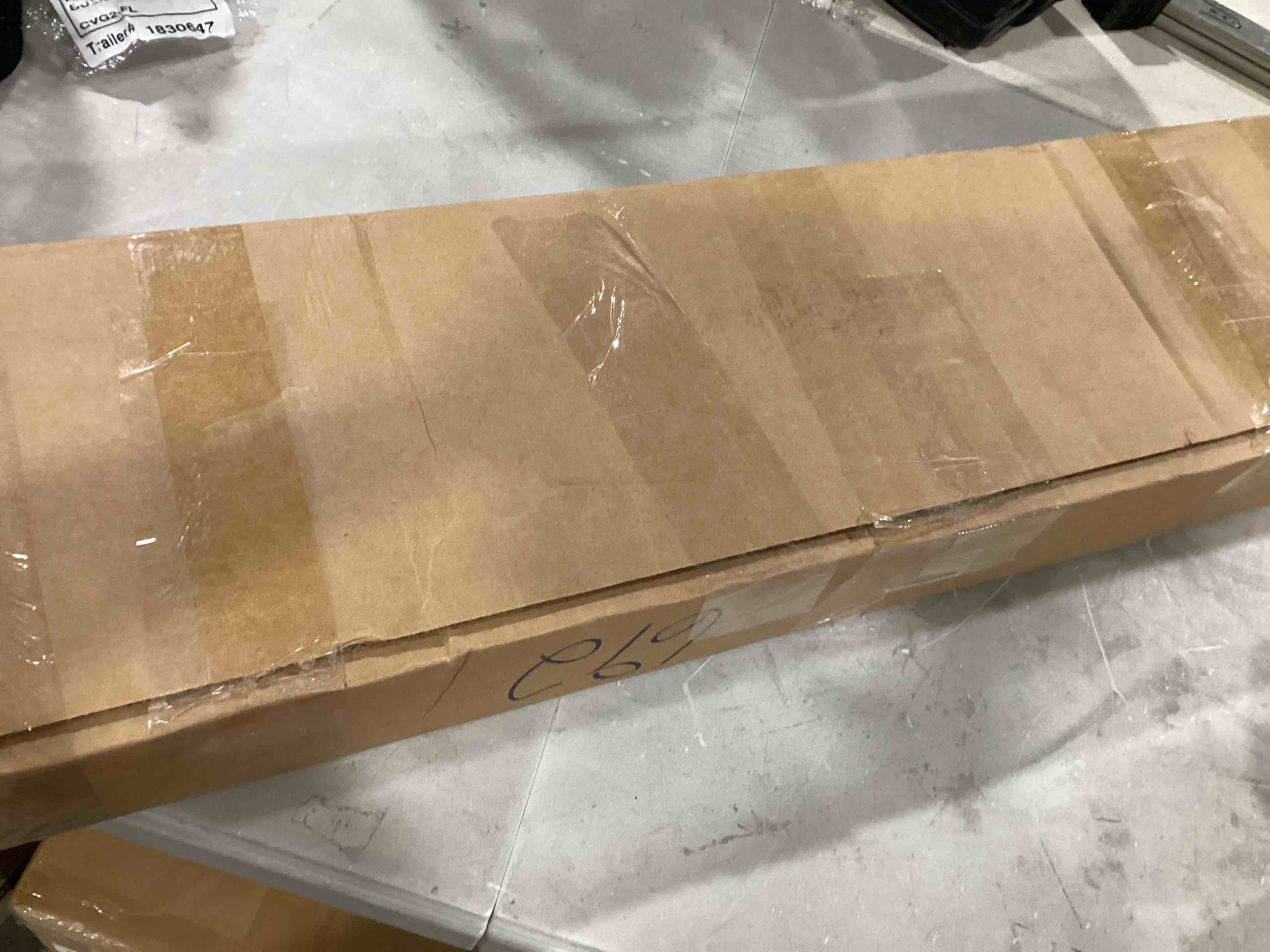 https://s3.amazonaws.com/lotting-images-prod/bidfta/RED6460058_1721137783863.jpeg