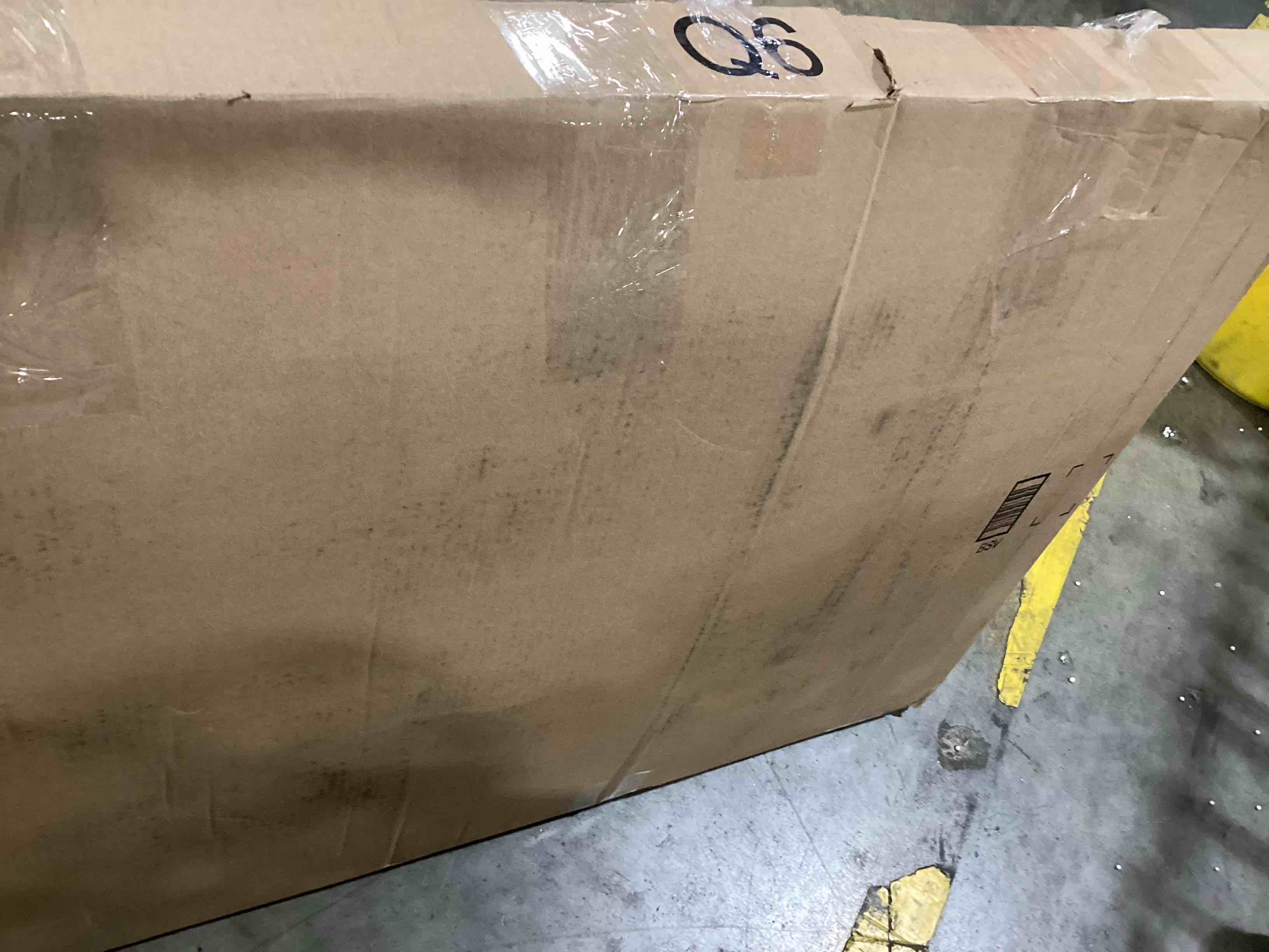 https://s3.amazonaws.com/lotting-images-prod/bidfta/RED6460310_1721230395613.jpeg