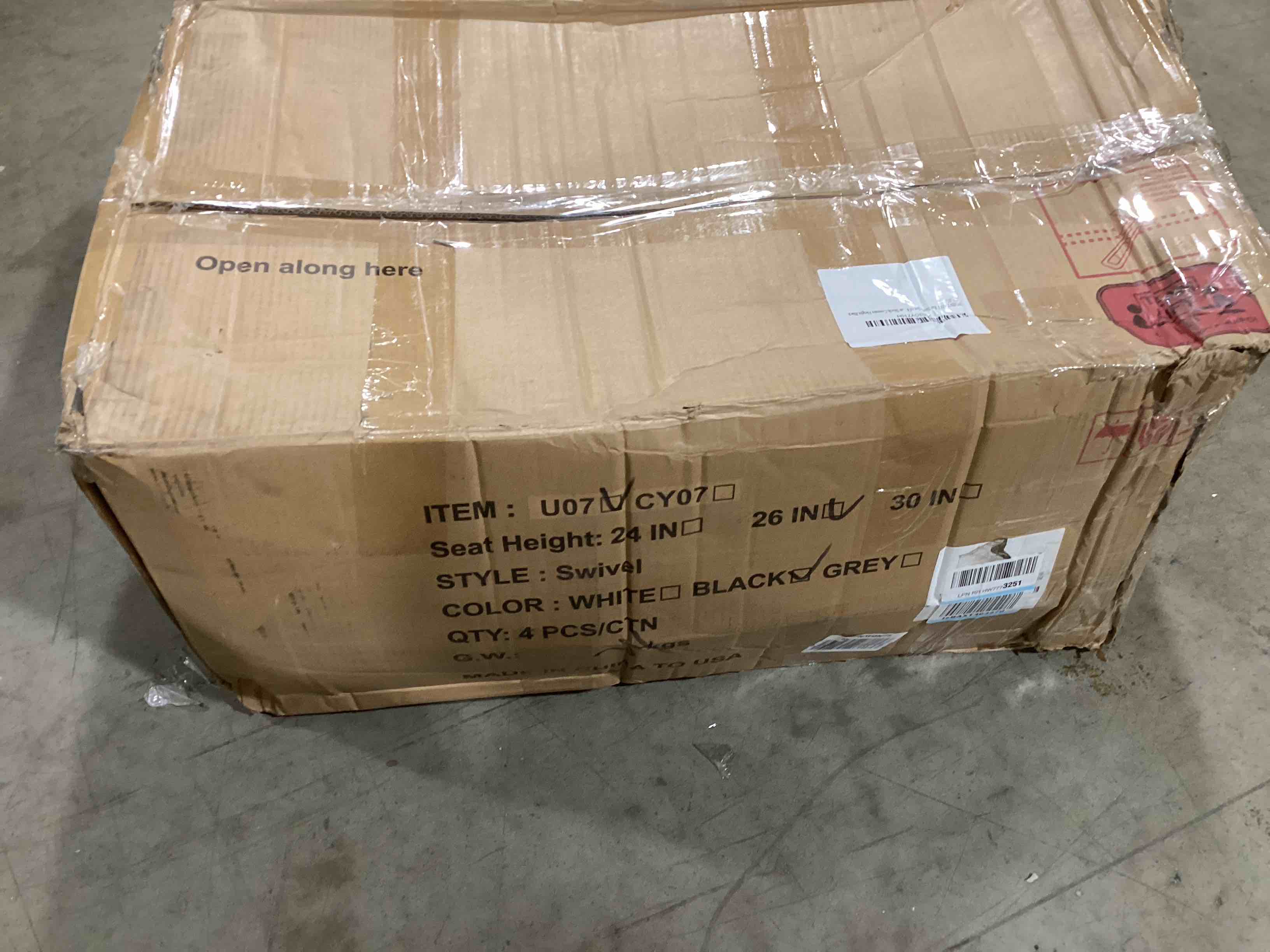 https://s3.amazonaws.com/lotting-images-prod/bidfta/RED6460617_1721660425606.jpeg