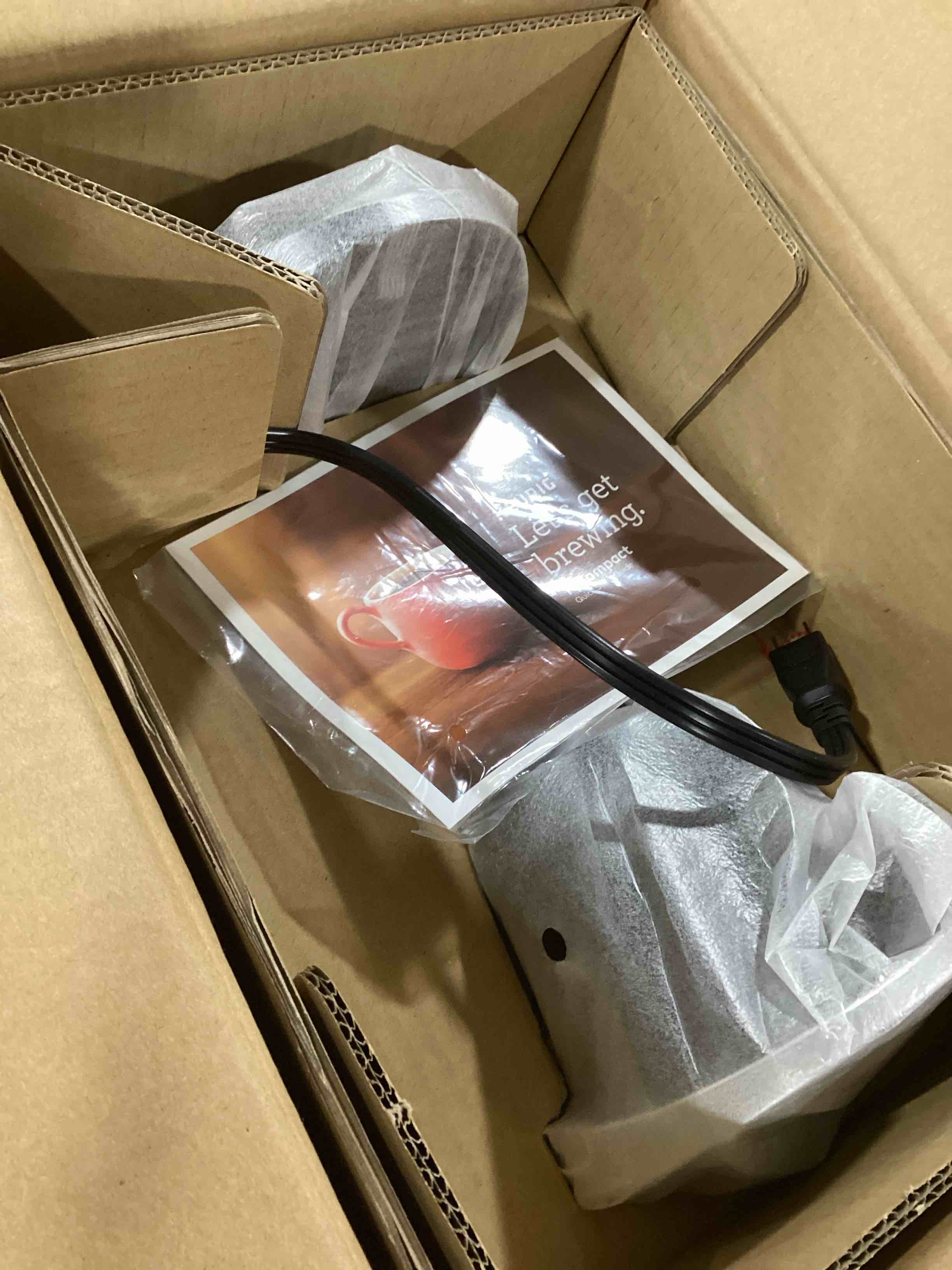 https://s3.amazonaws.com/lotting-images-prod/bidfta/RED6460740_1721391708301.jpeg