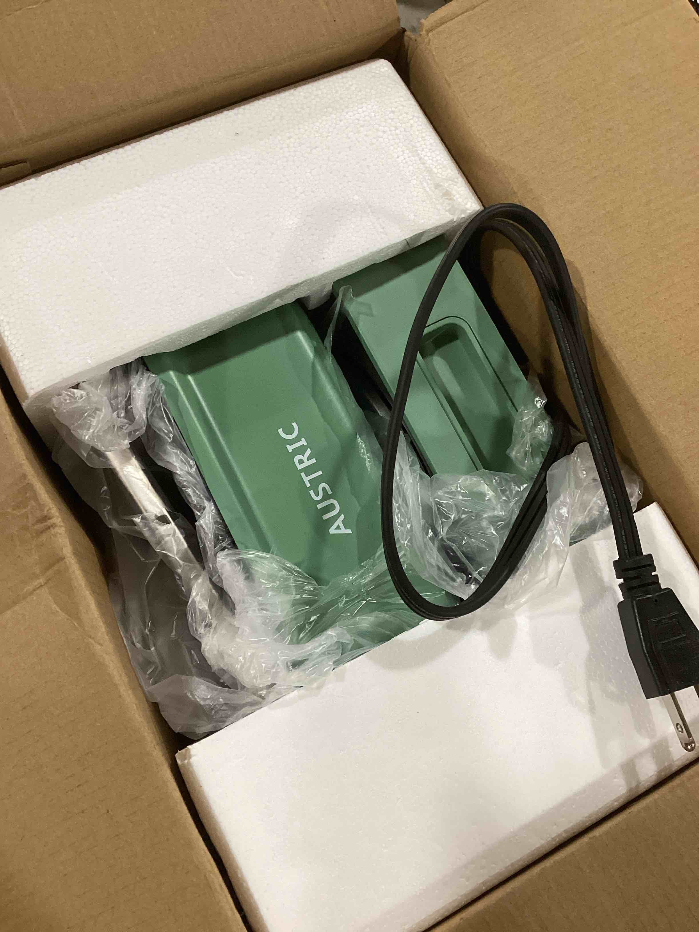 https://s3.amazonaws.com/lotting-images-prod/bidfta/RED6460889_1721662373509.jpeg