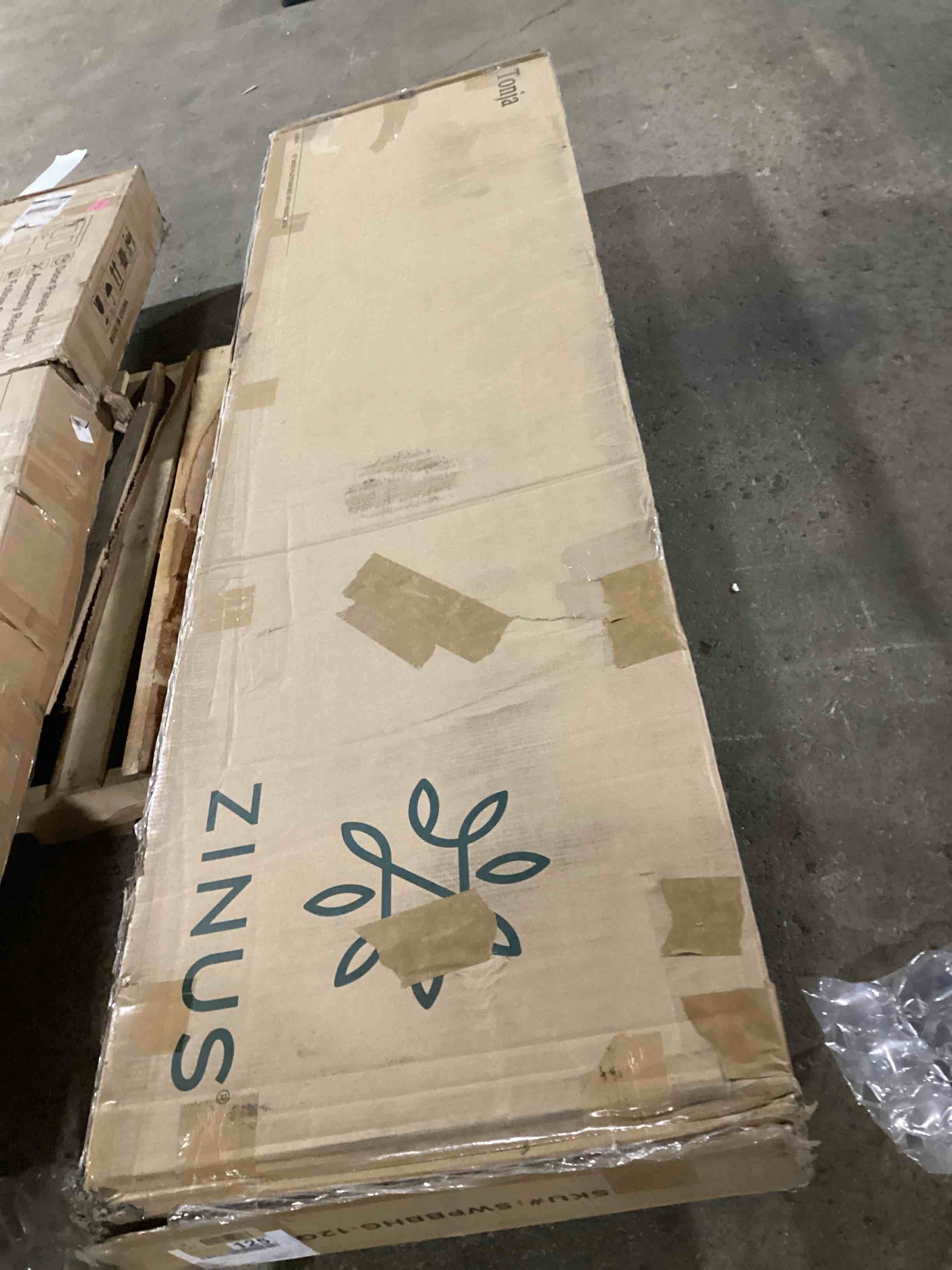 ZINUS Tonja Wood Platform Bed Frame with Headboard, Mattress Foundation with Wood Slat Support