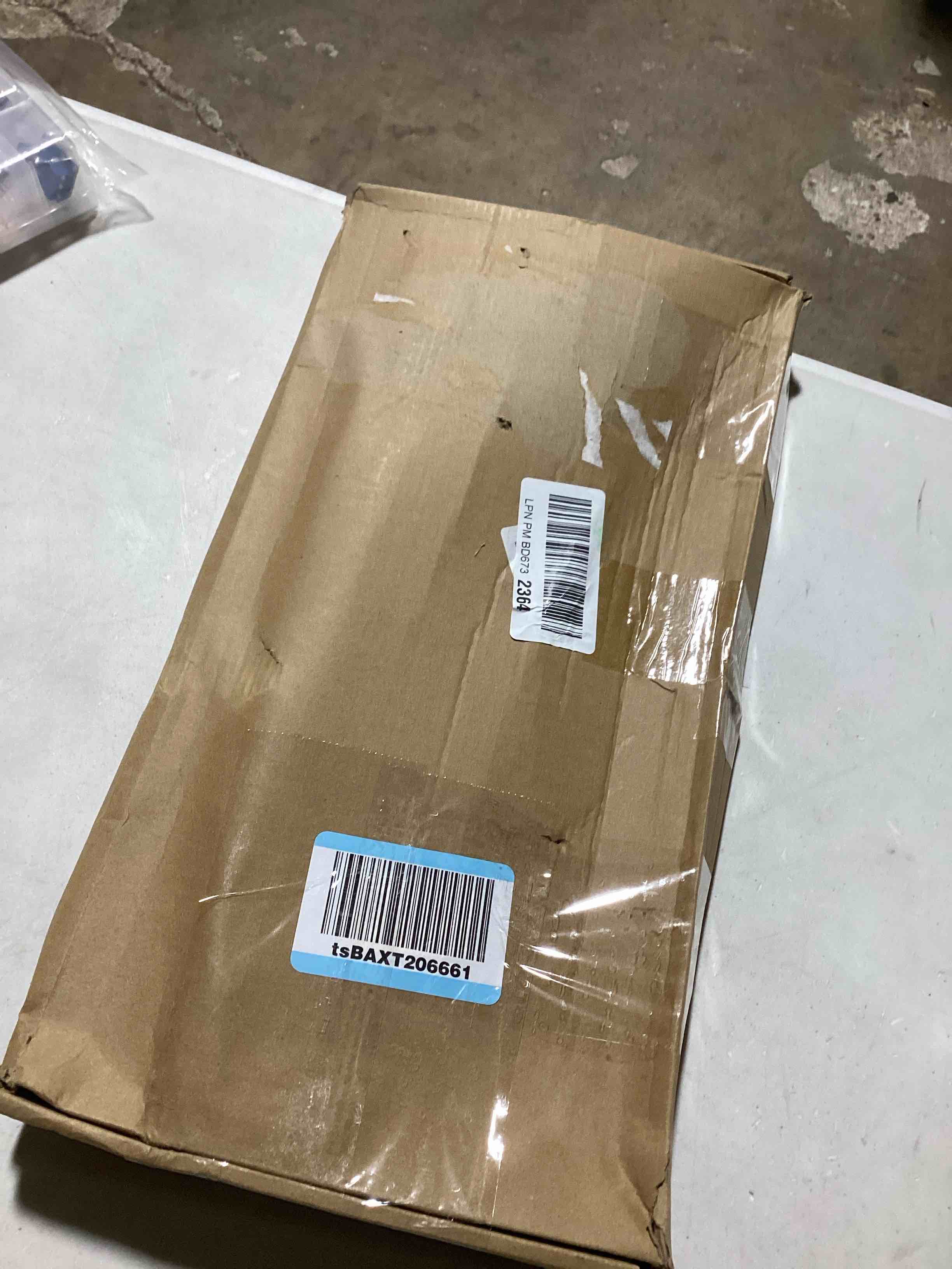 https://s3.amazonaws.com/lotting-images-prod/bidfta/RED6462399_1729190259017.jpeg