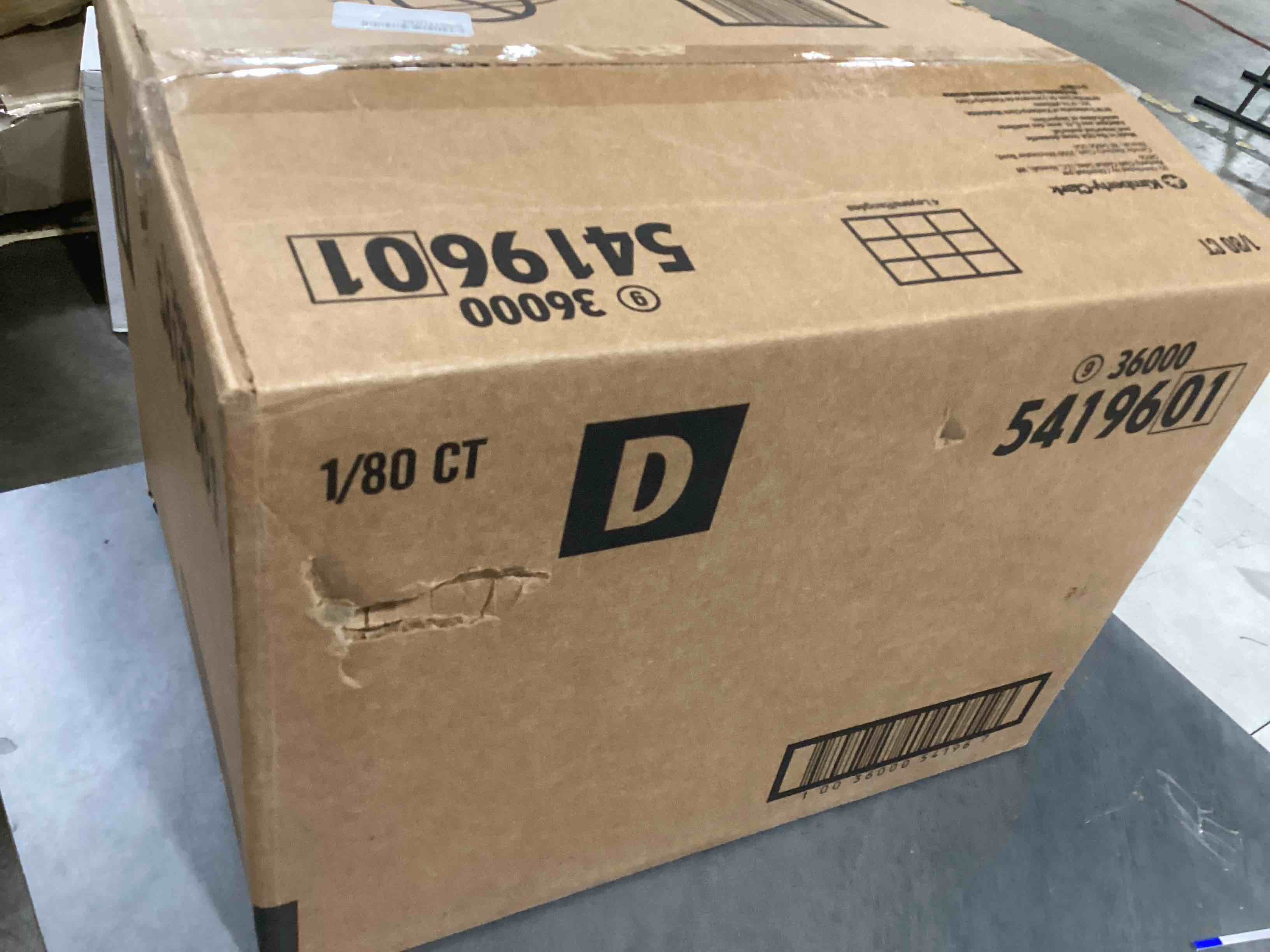 https://s3.amazonaws.com/lotting-images-prod/bidfta/RED6463205_1721417384977.jpeg