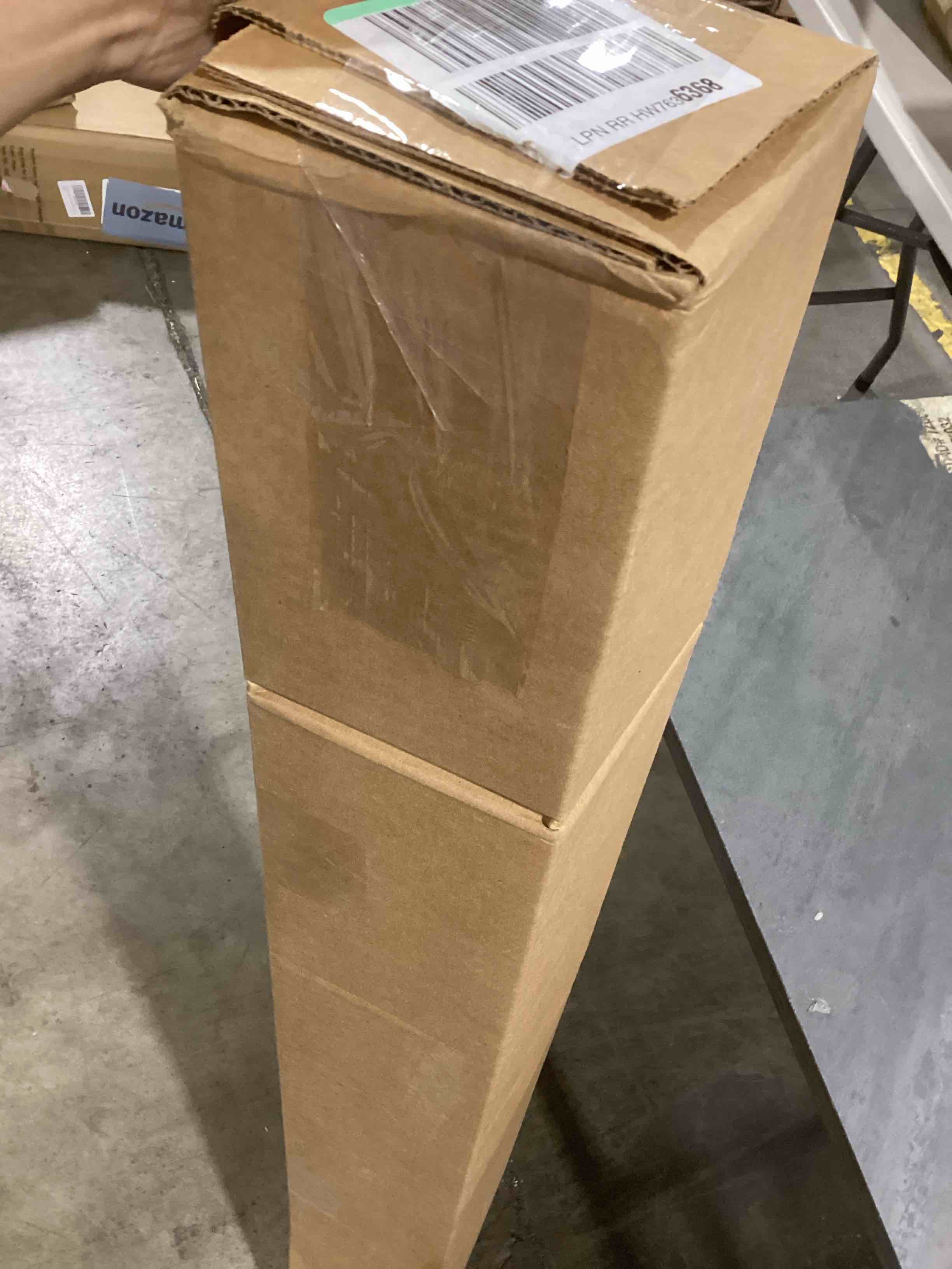 https://s3.amazonaws.com/lotting-images-prod/bidfta/RED6463780_1721760708673.jpeg