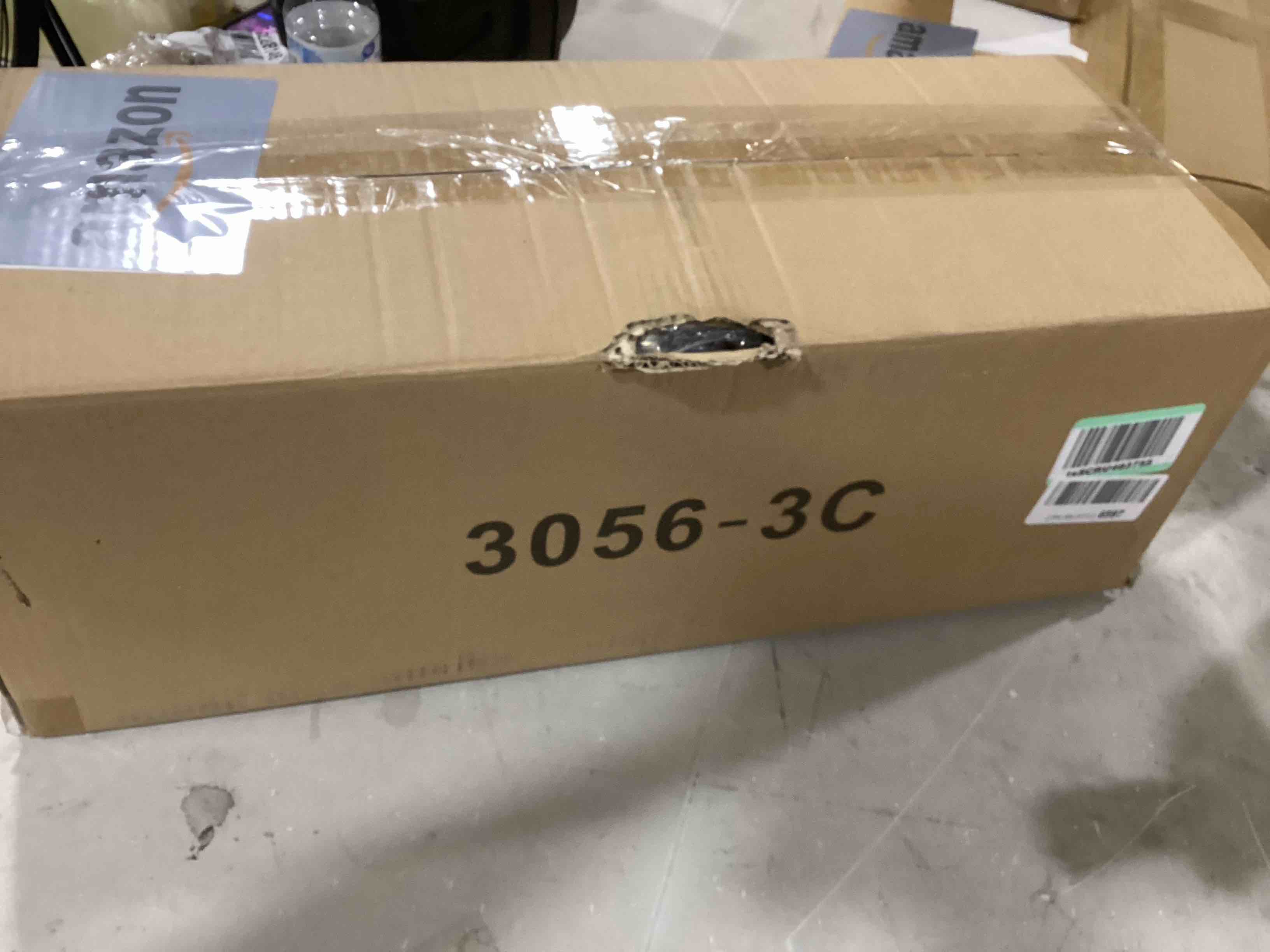 https://s3.amazonaws.com/lotting-images-prod/bidfta/RED6463790_1721762396824.jpeg