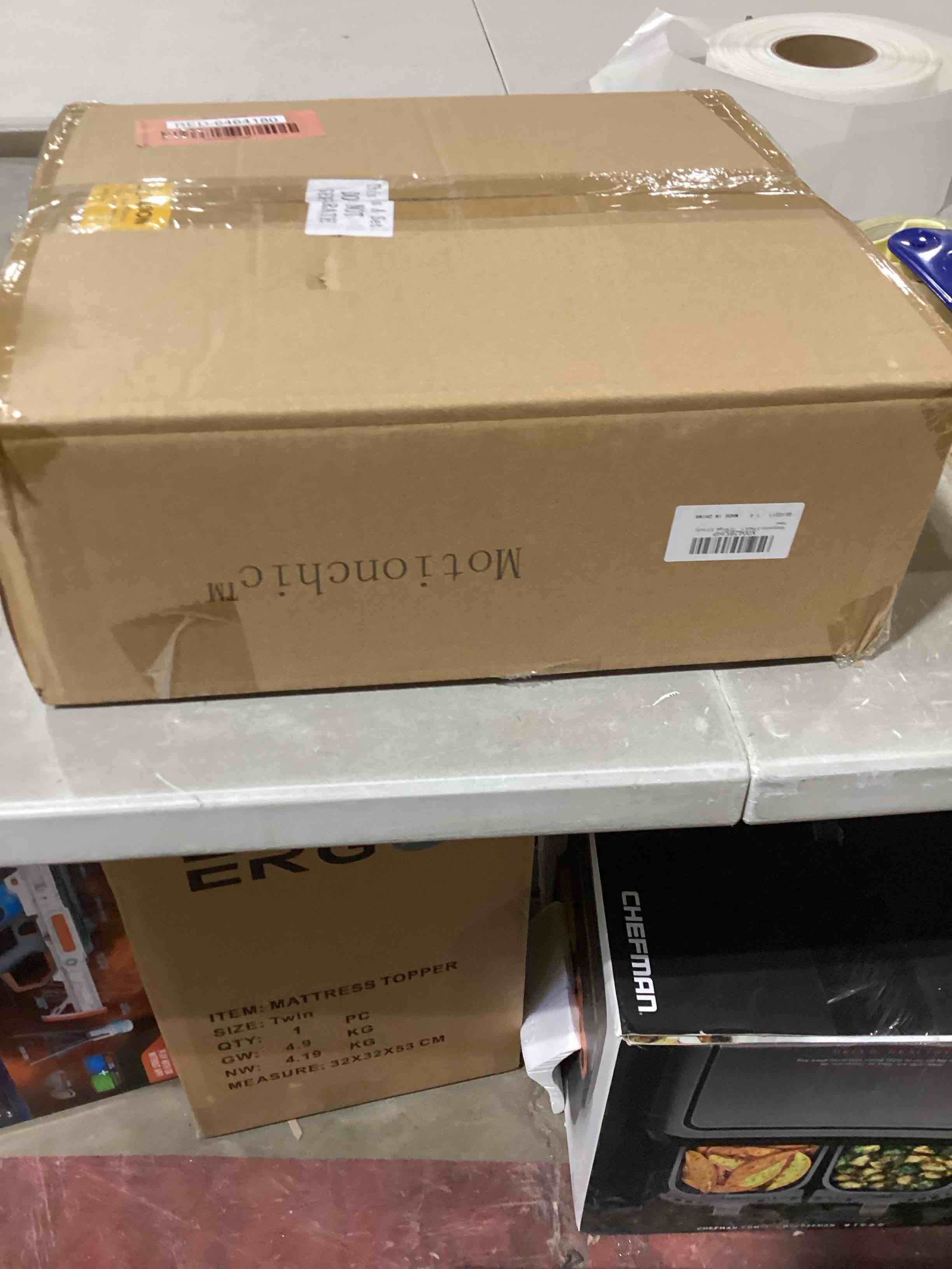 https://s3.amazonaws.com/lotting-images-prod/bidfta/RED6464180_1719314314791.jpeg