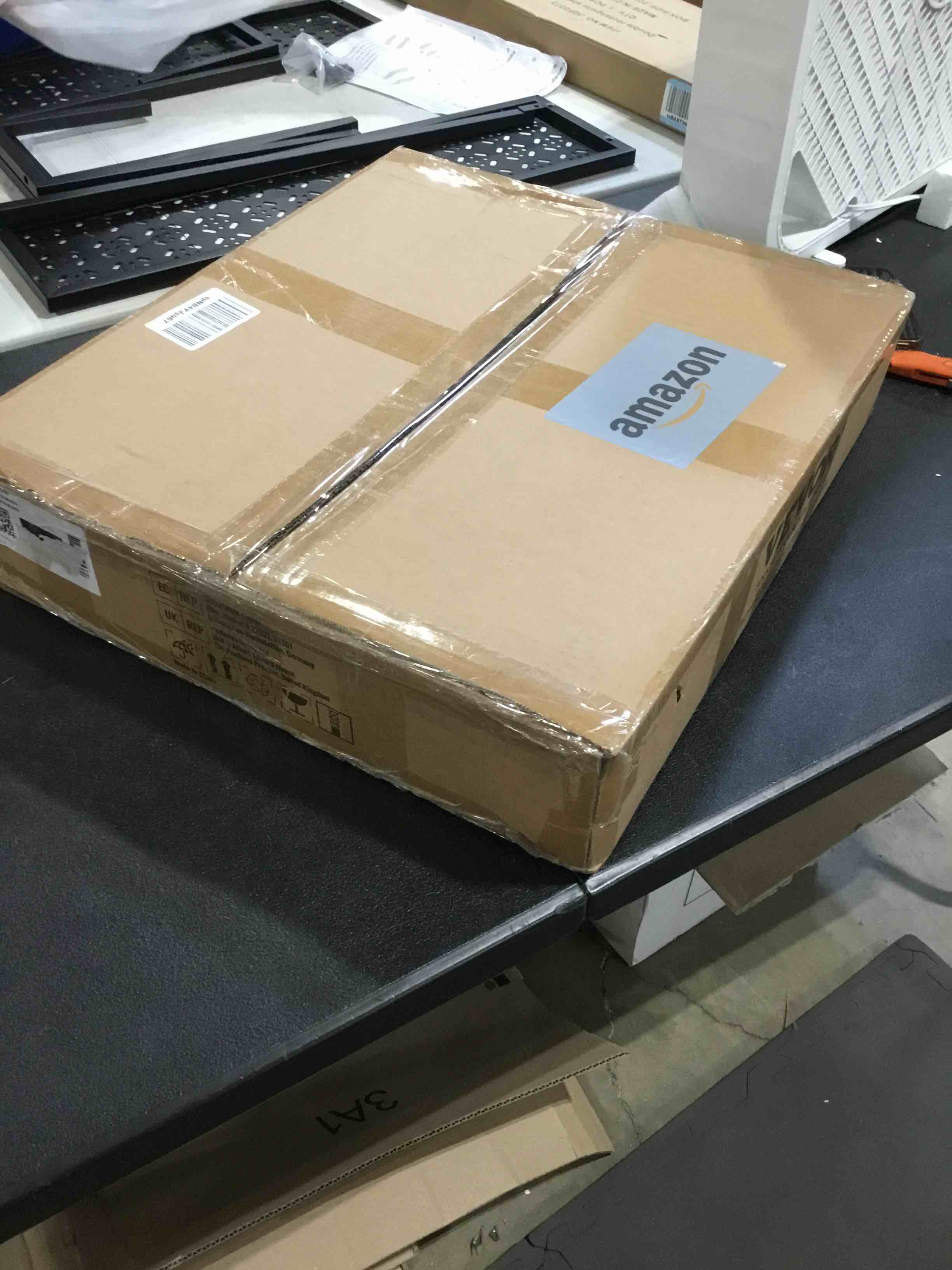 https://s3.amazonaws.com/lotting-images-prod/bidfta/RED6464832_1721659981325.jpeg