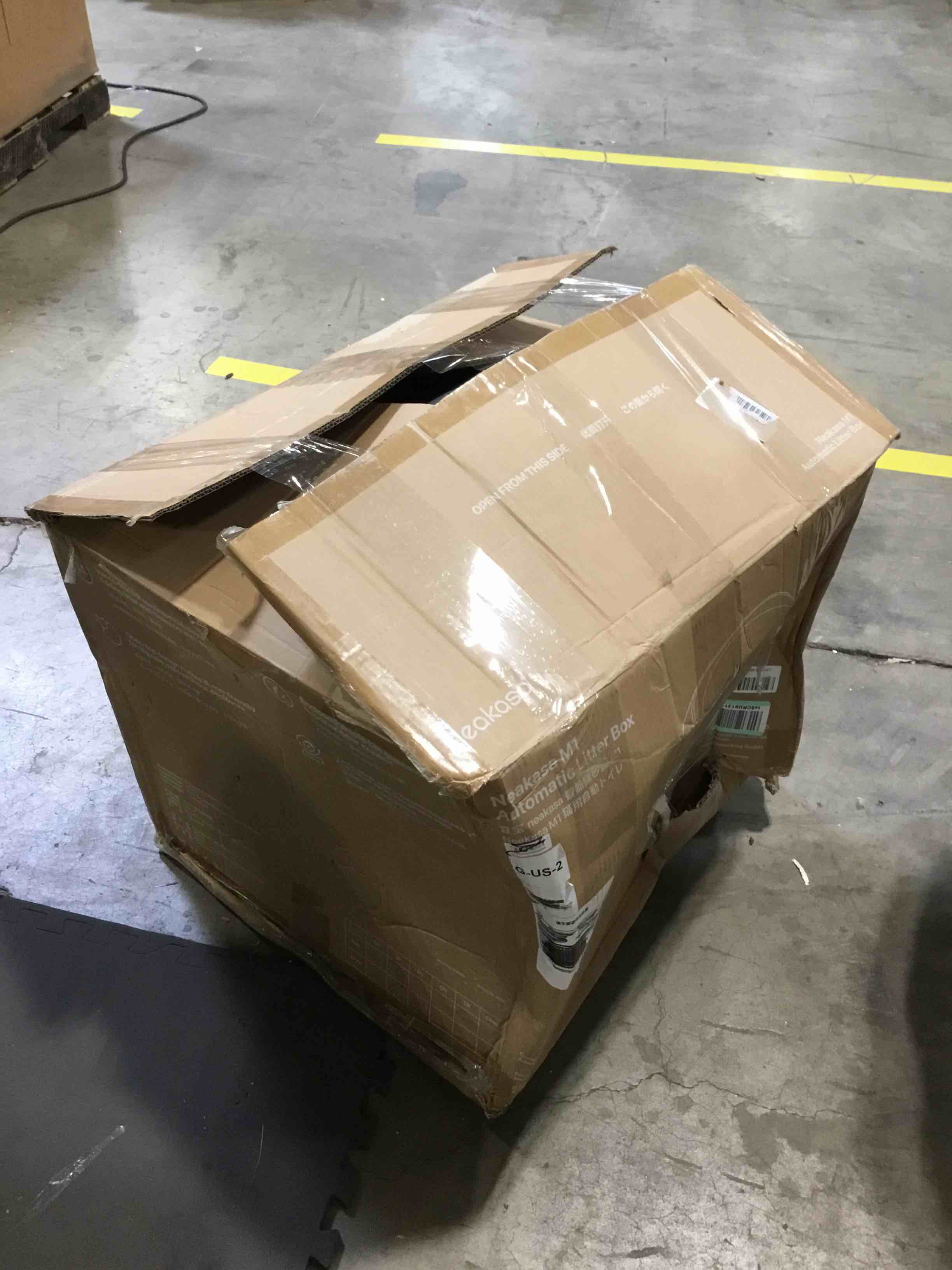 https://s3.amazonaws.com/lotting-images-prod/bidfta/RED6464945_1721759091774.jpeg