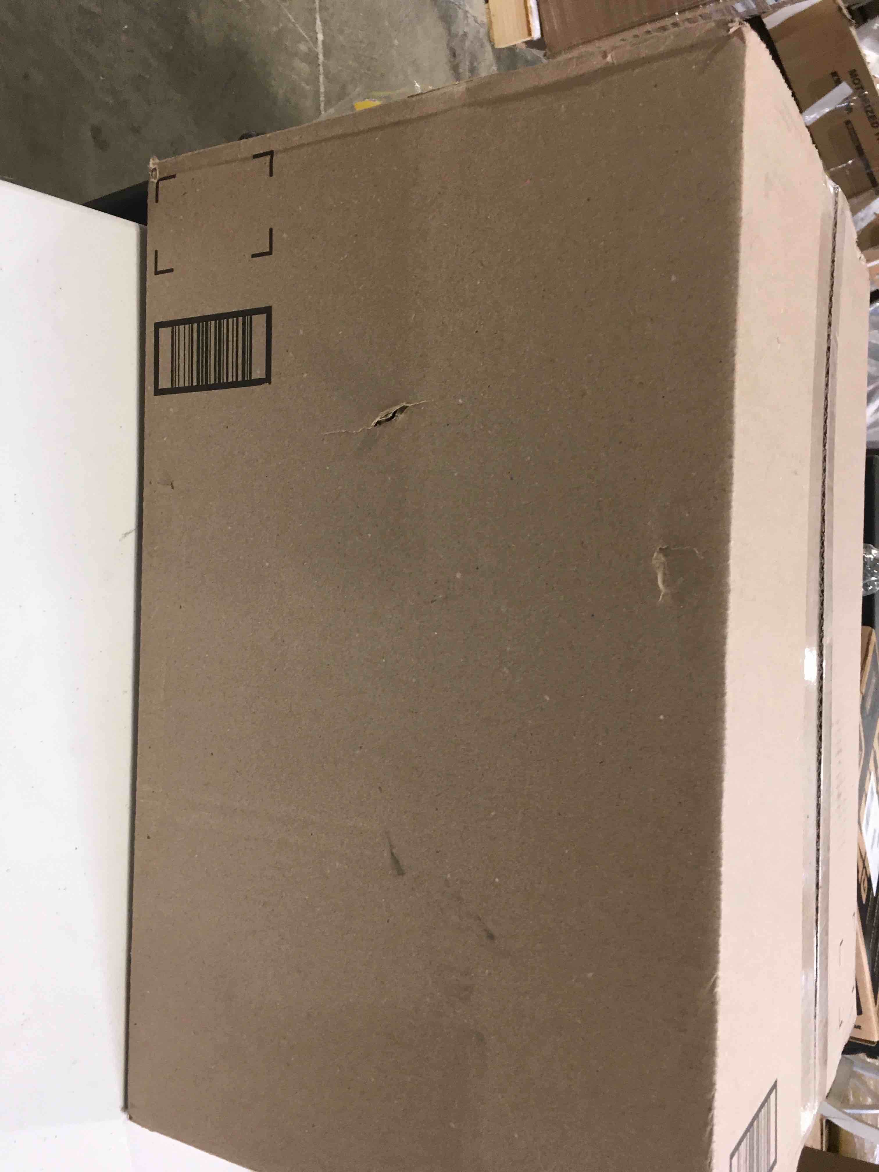 https://s3.amazonaws.com/lotting-images-prod/bidfta/RED6465271_1722613605739.jpeg